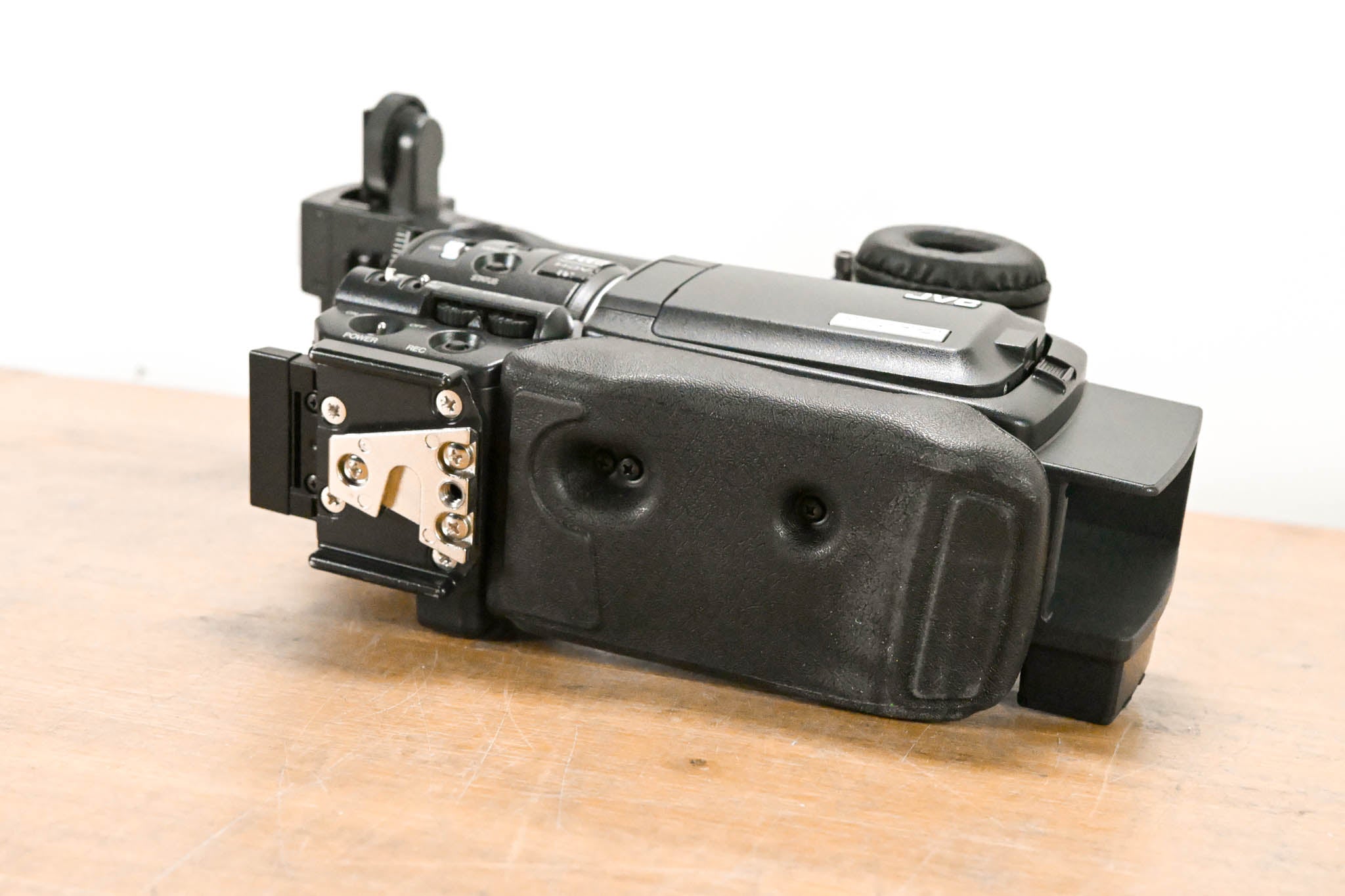 JVC GY-HD110U 1/3" 3-CCD Professional HDV Camcorder