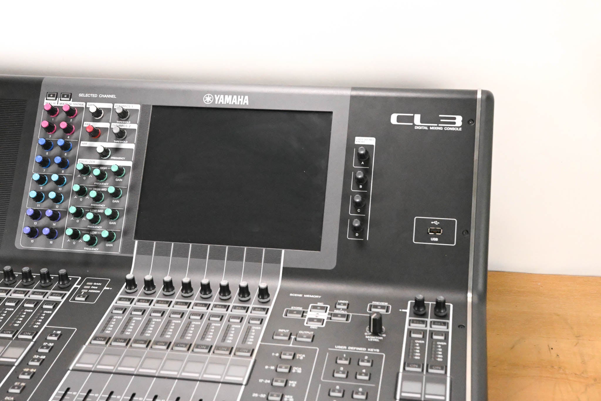 Yamaha CL3 Digital Audio Mixing Console
