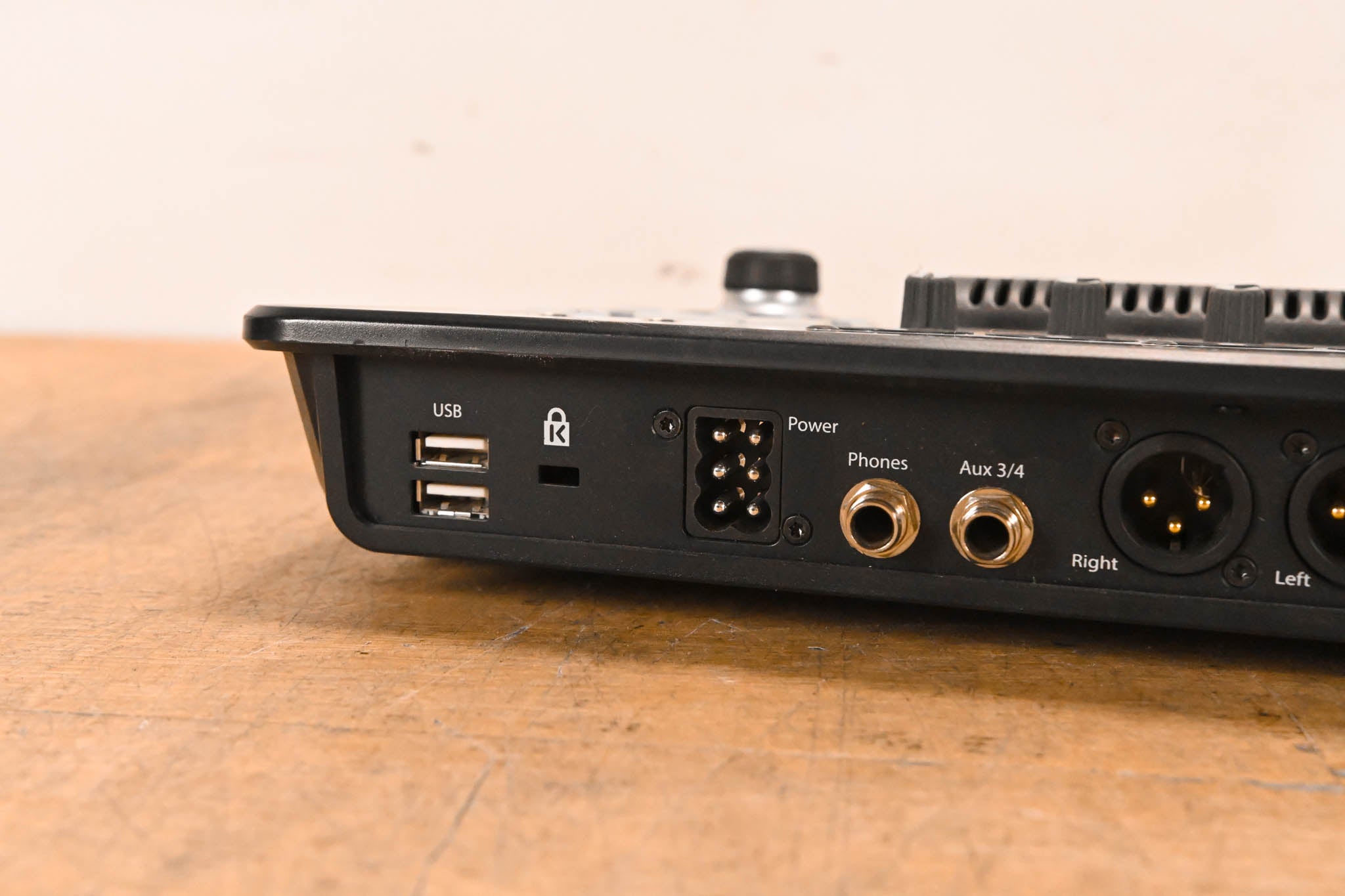 QSC TouchMix-8 Compact Digital Mixer (NO POWER SUPPLY)