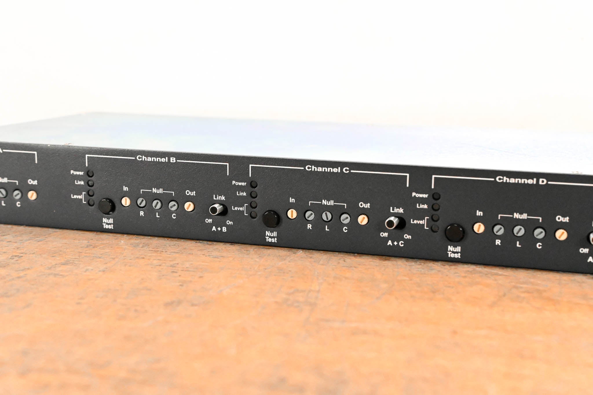 Clear-Com IF4W4 Encore 4-Channel 4-Wire to Partyline Interface