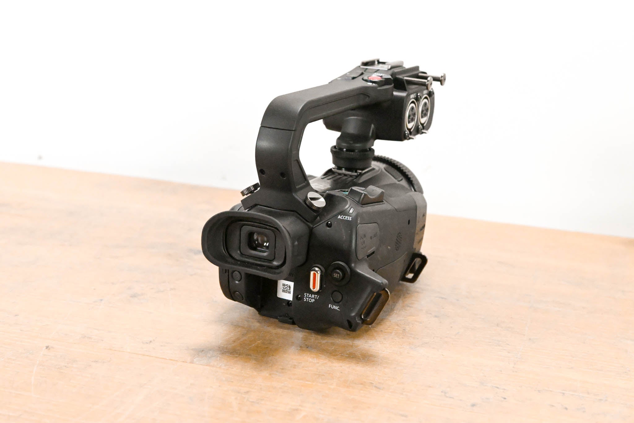 Canon XA35 HD Professional Camcorder w/ XLR Handle & HD/SD-SDI Output