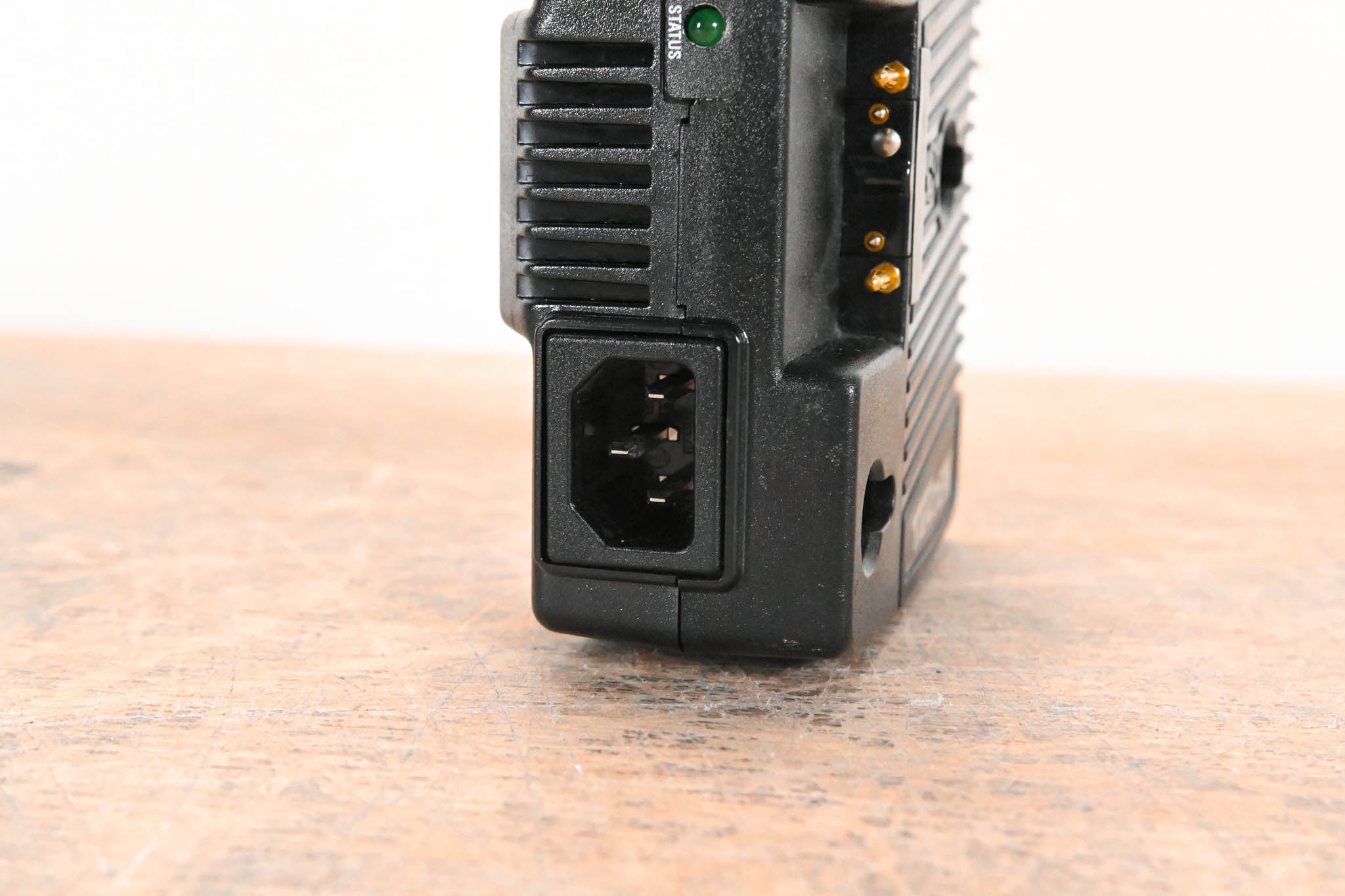 Anton Bauer Tandem-70 On-Camera AC Power/Charger