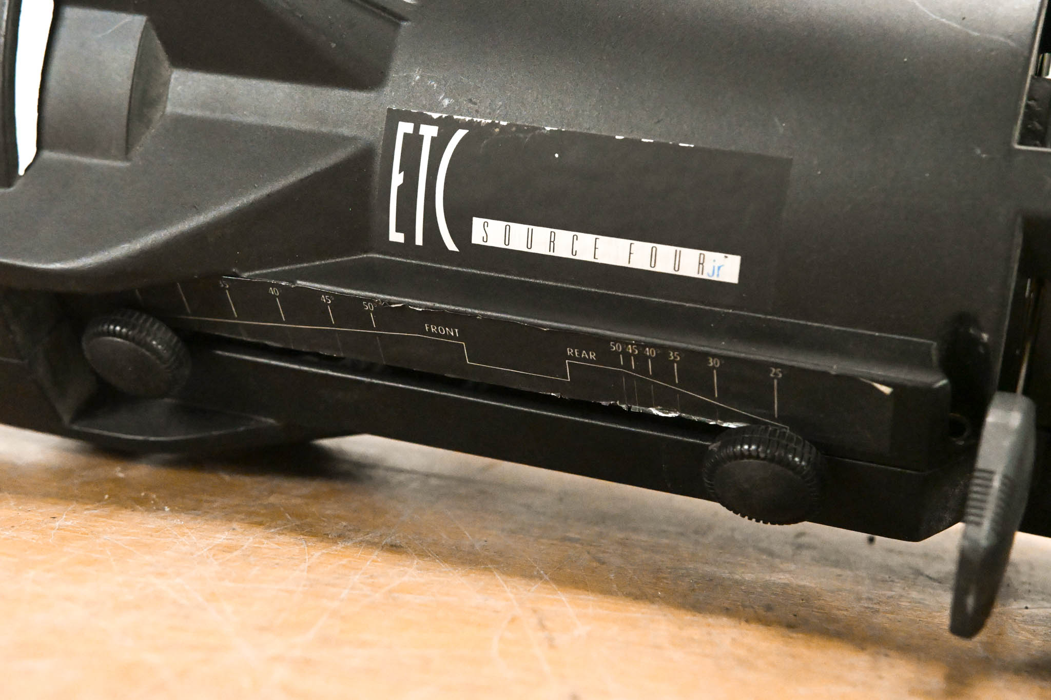 ETC Source Four Jr 25-50 Degree Zoom 575 Ellipsoidal Light