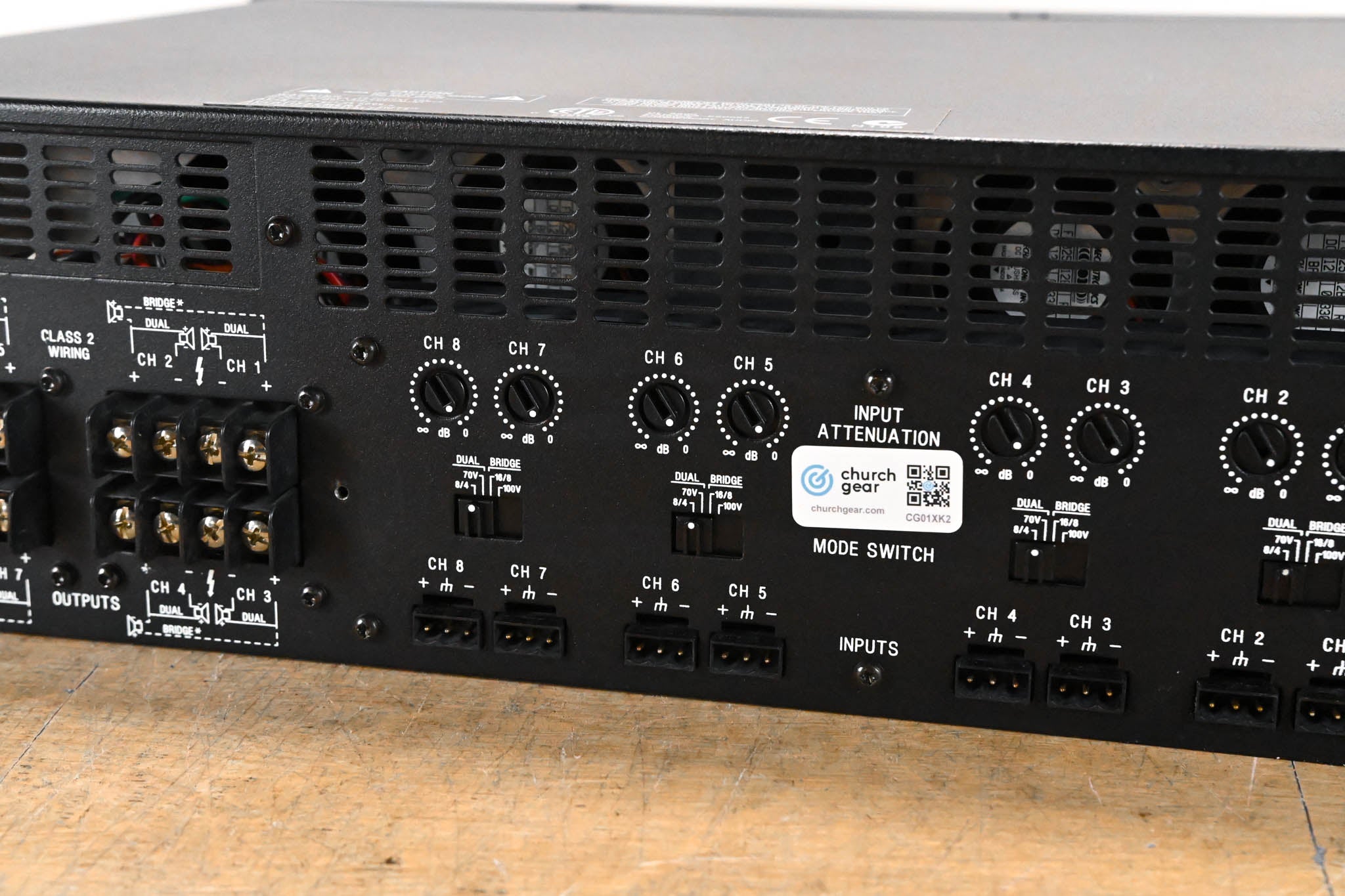 Crown CTs 8200 200W 8-Channel Power Amplifier