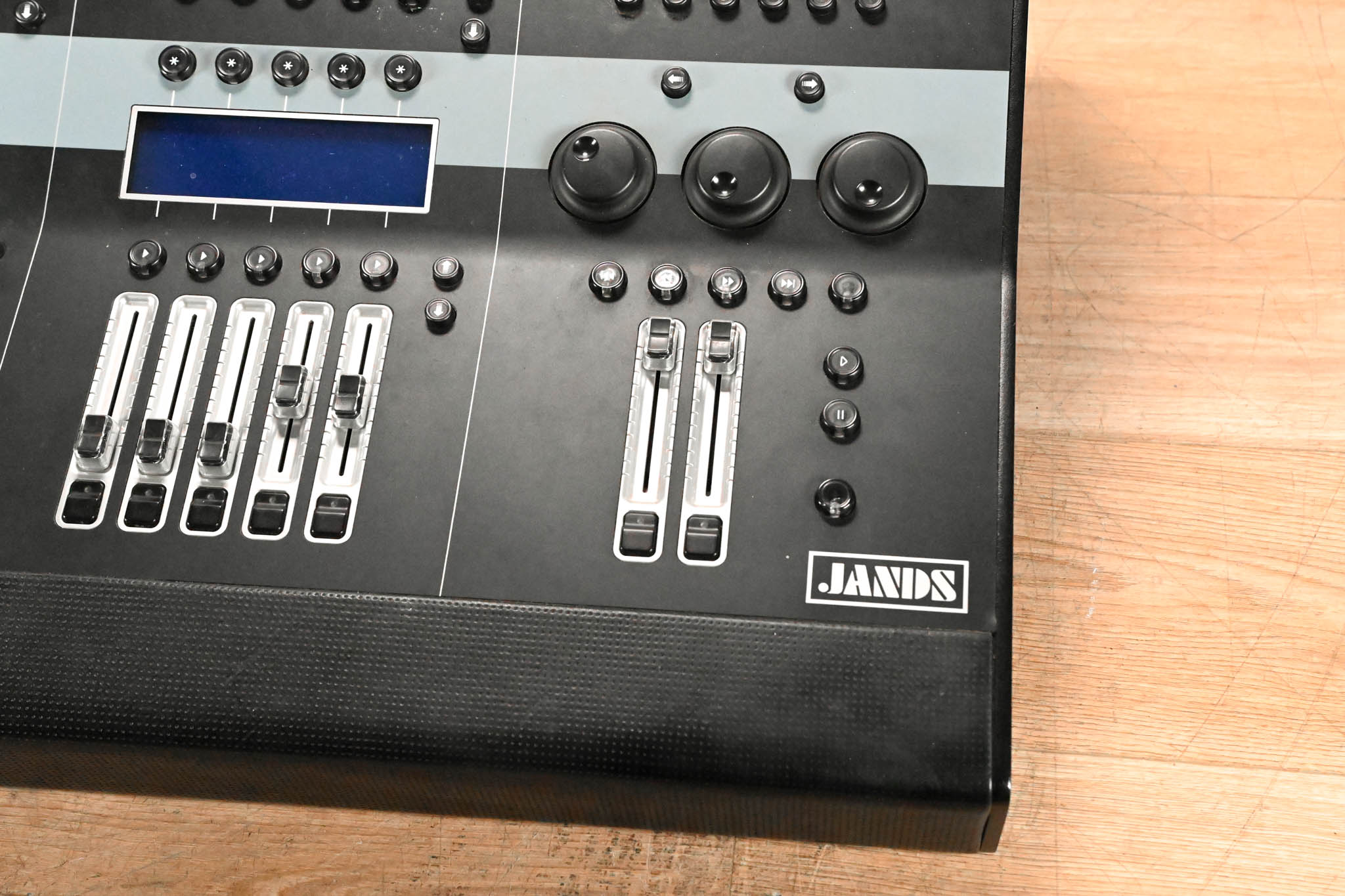 Jands Vista S3 Lighting Console