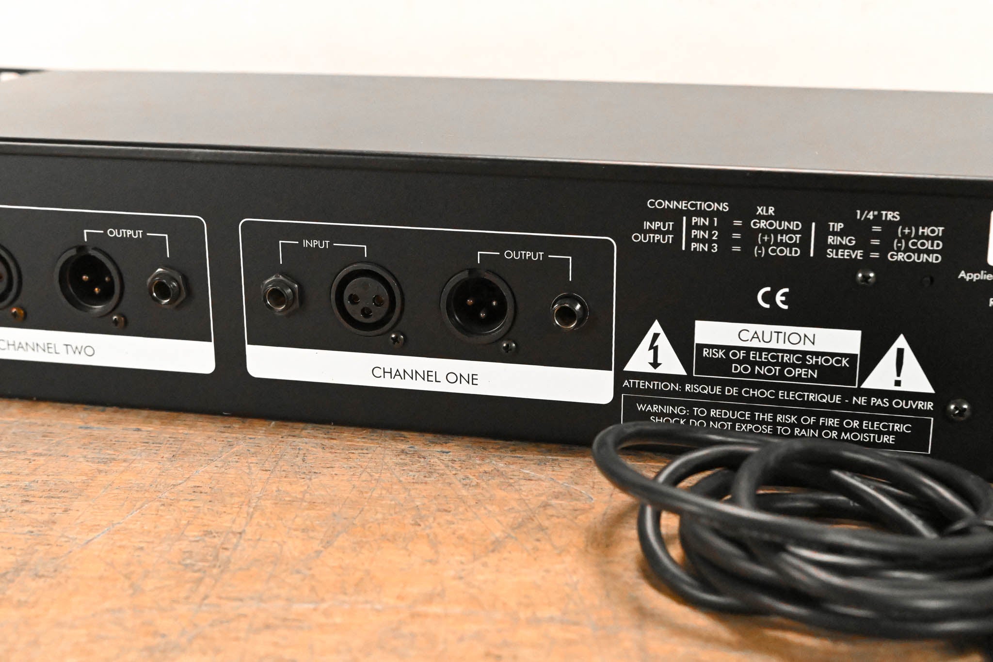 ART PRO VLA 2-Channel Vectrol-Based Compressor / Leveling Amplifier