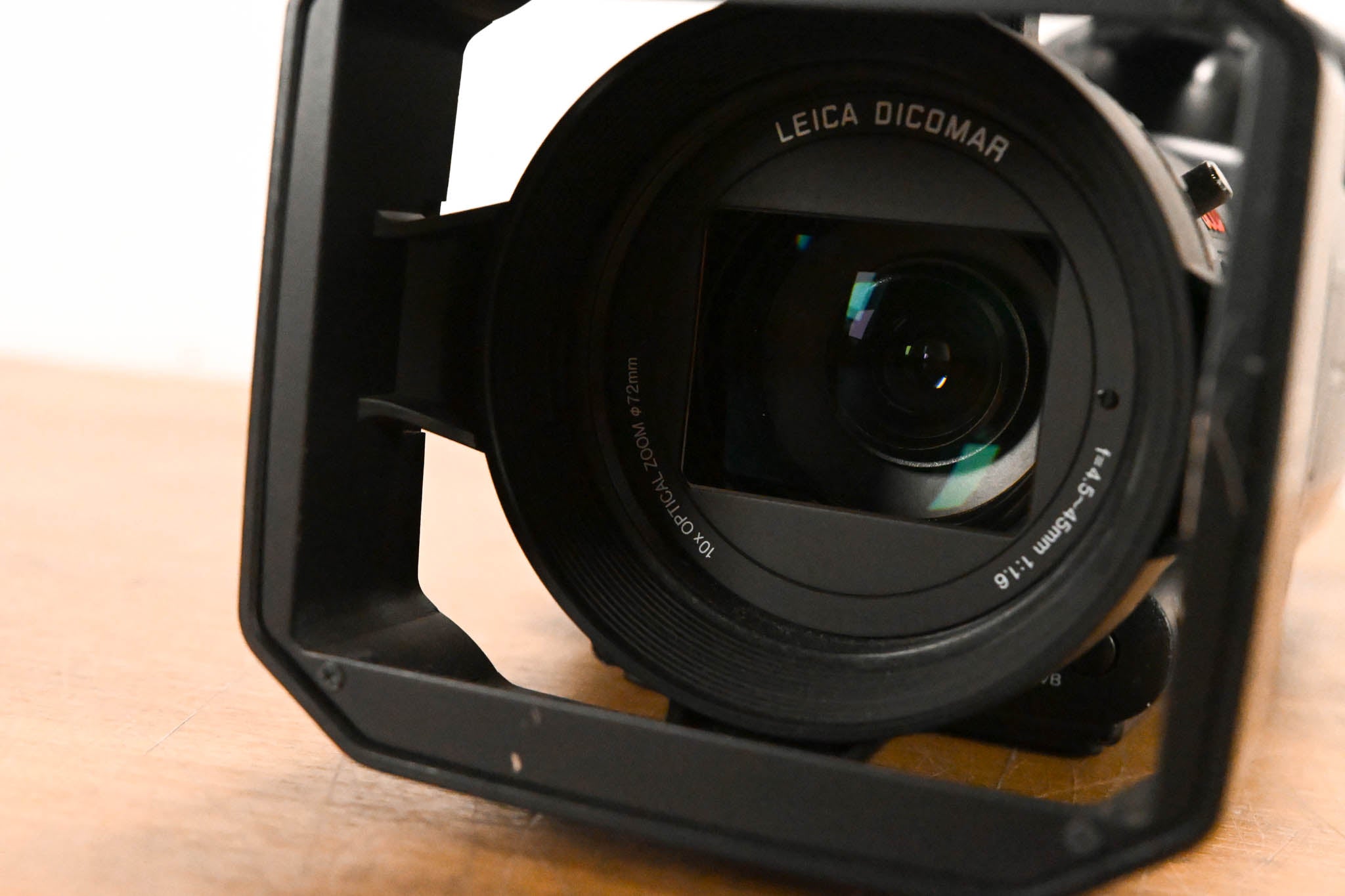 Panasonic AG-DVX100B 3-CCD Mini-DV Cinema Video Camcorder