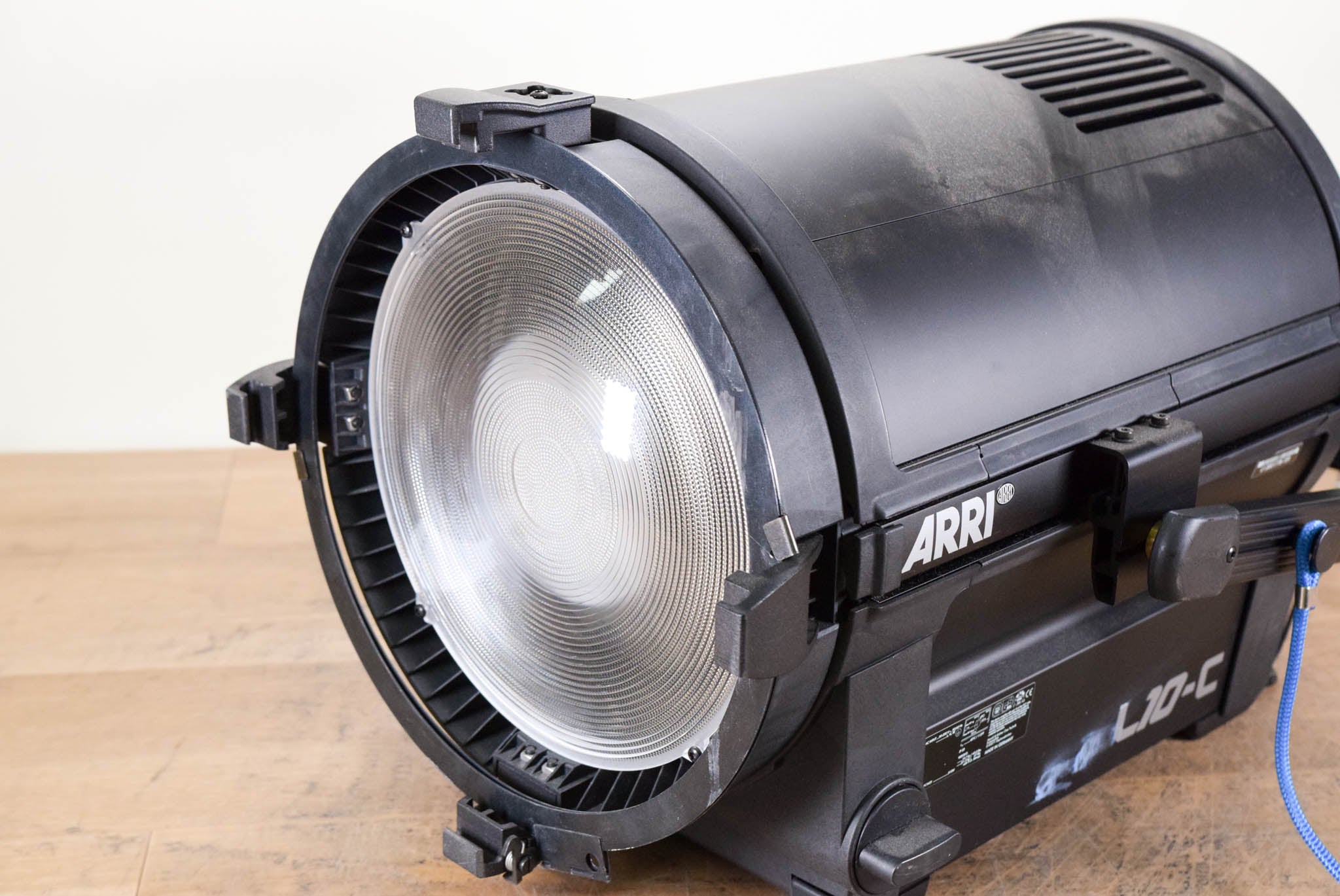 ARRI L10-C Color LED Pole-Operated Fresnel (NO POWER SUPPLY)