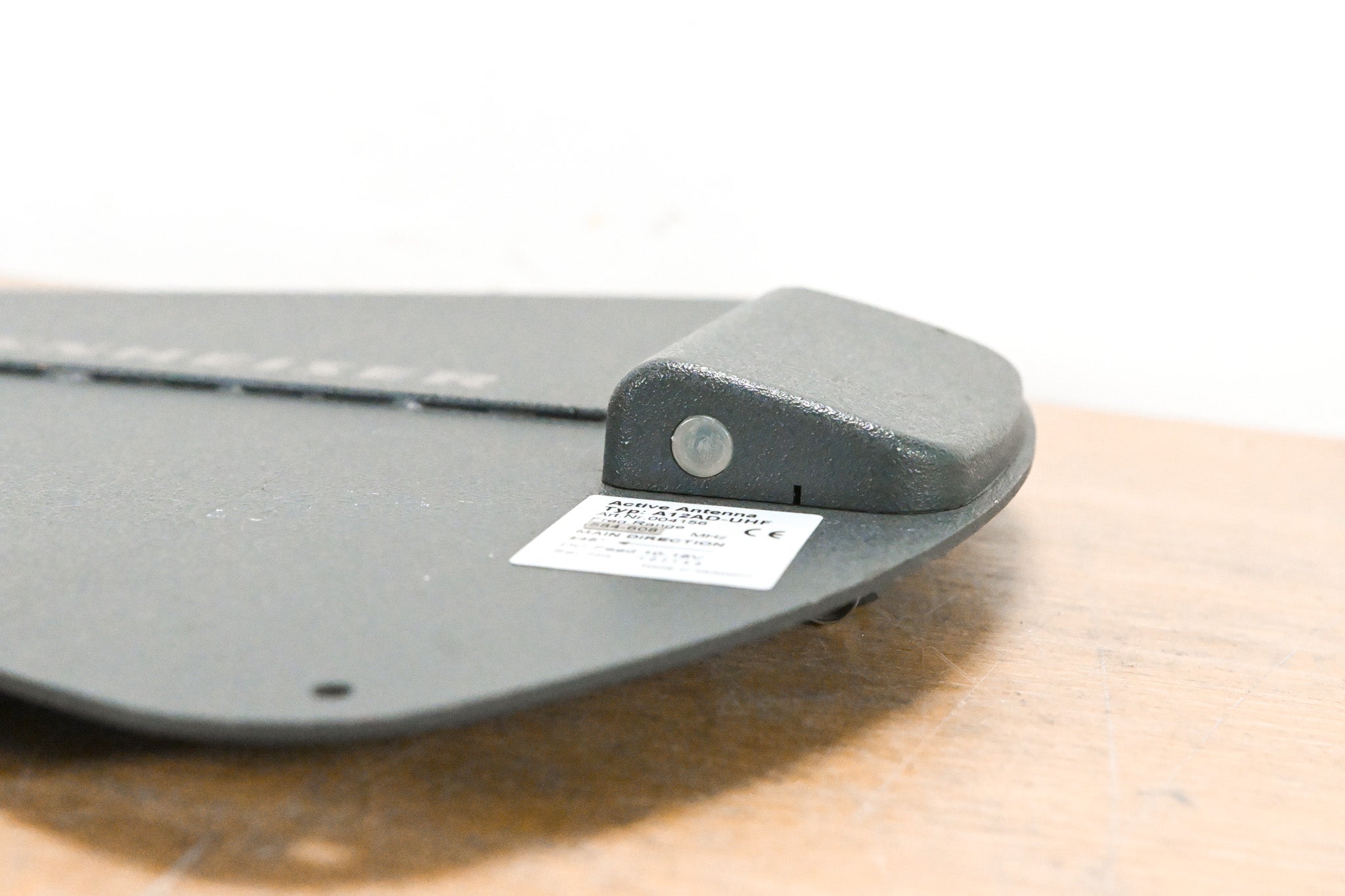 Sennheiser A12AD-UHF Active Antenna 584-608 MHz
