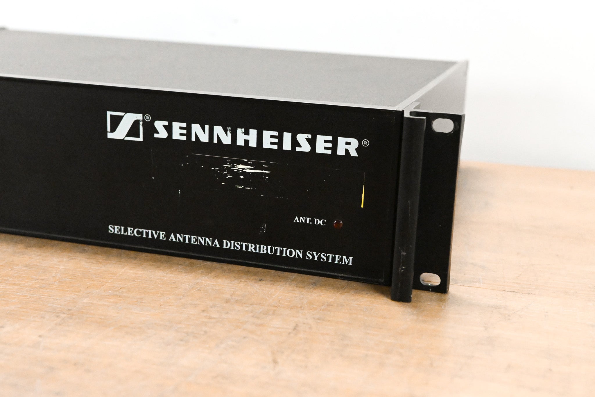 Sennheiser SAS108 Selective Antenna Distribution System 584-608 MHz