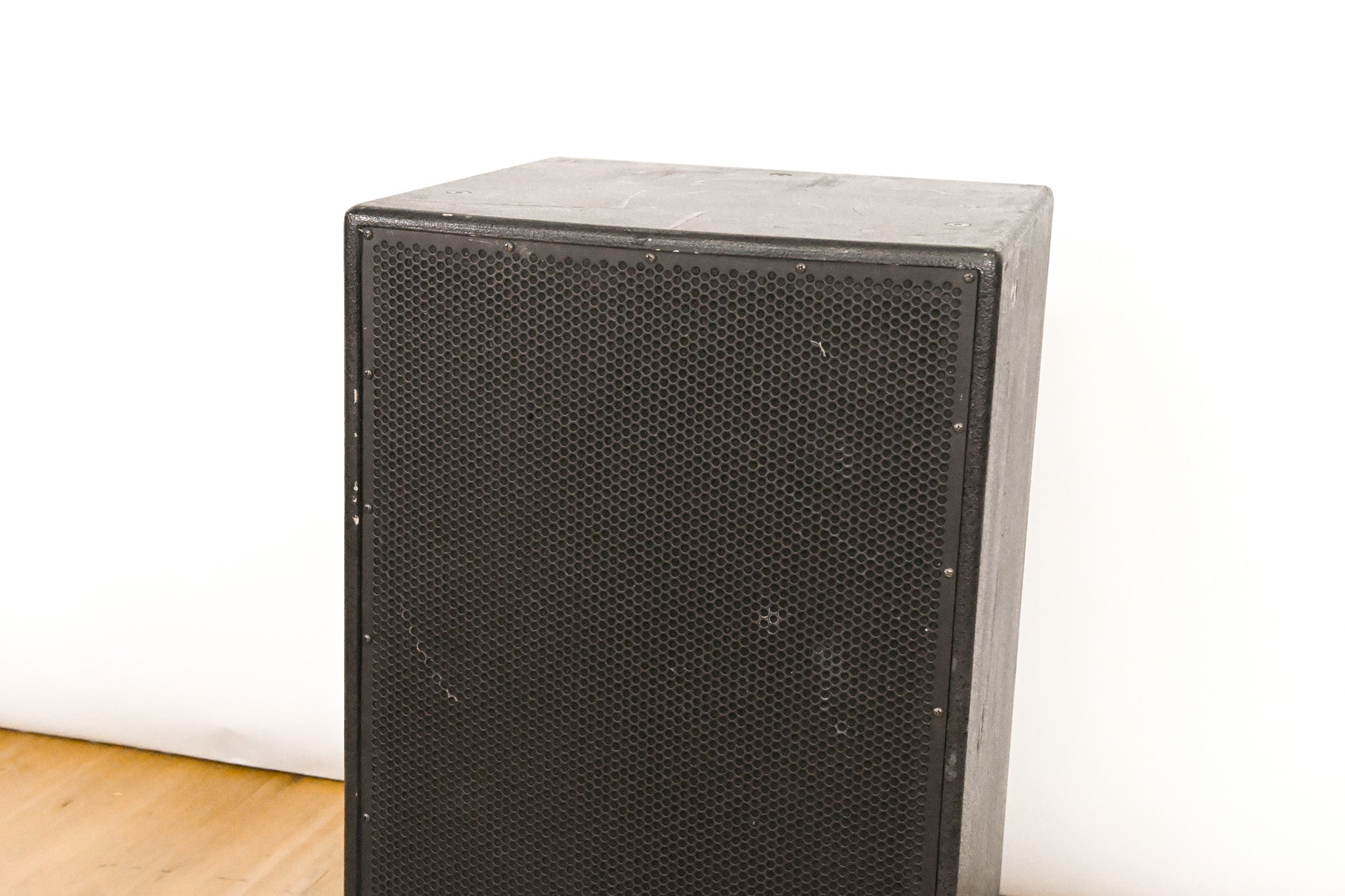 EAW SB625zP Dual 15-inch Subwoofer