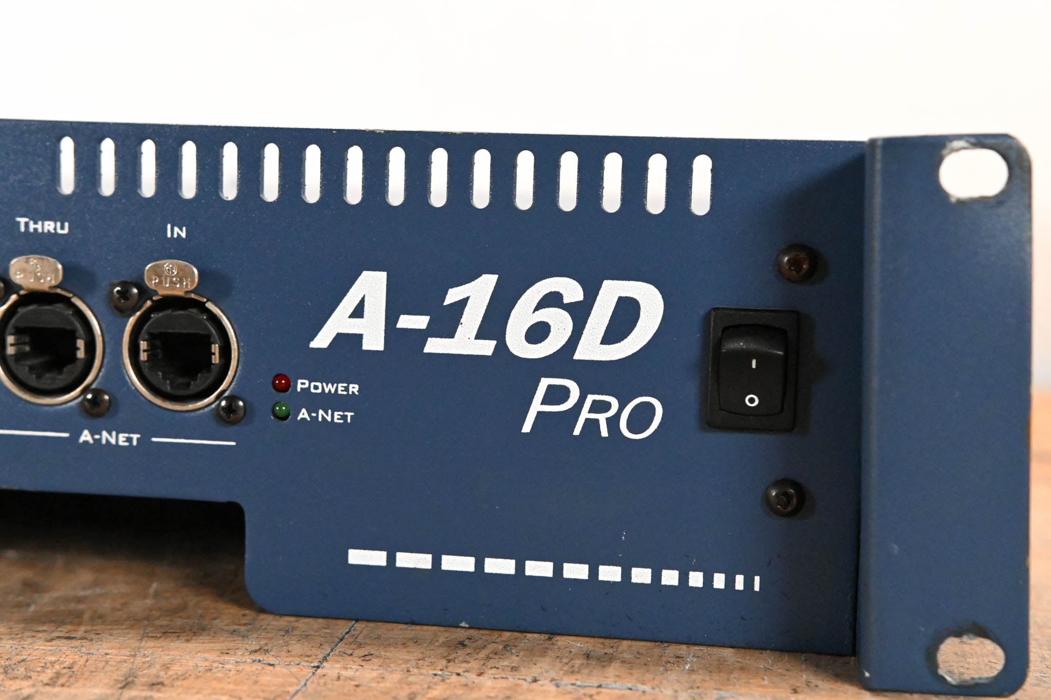 Aviom A-16D Pro A-Net Distributor