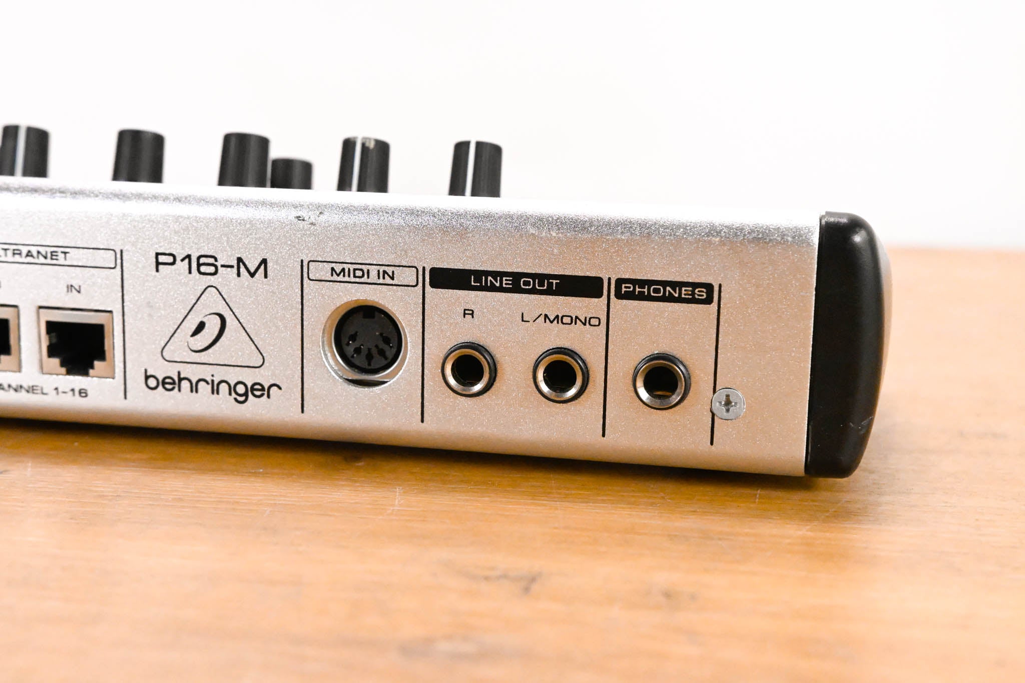 Behringer Powerplay P16-M 16-Channel Digital Personal Mixer