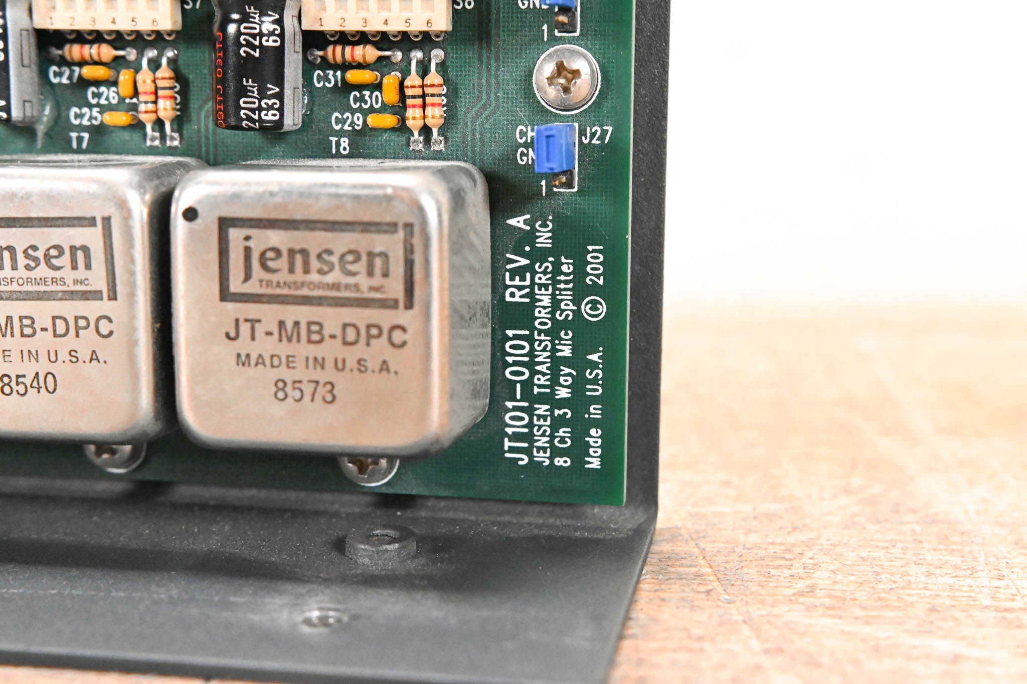 Jensen JT-MS-8N3 8-CH 3-Way Mic Splitter with Phantom Power Circuitry