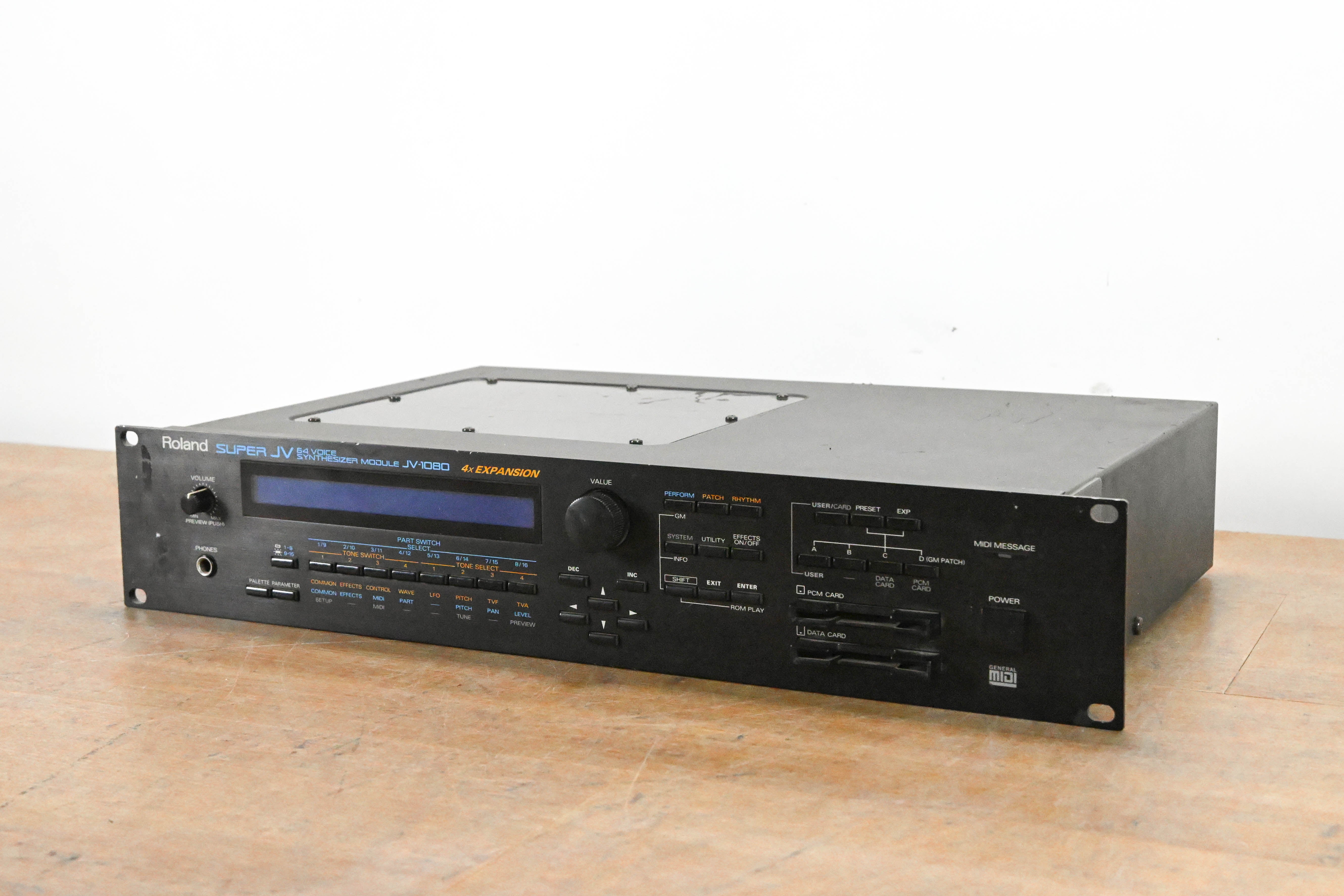 Roland JV-1080 64-Voice Synthesizer Module