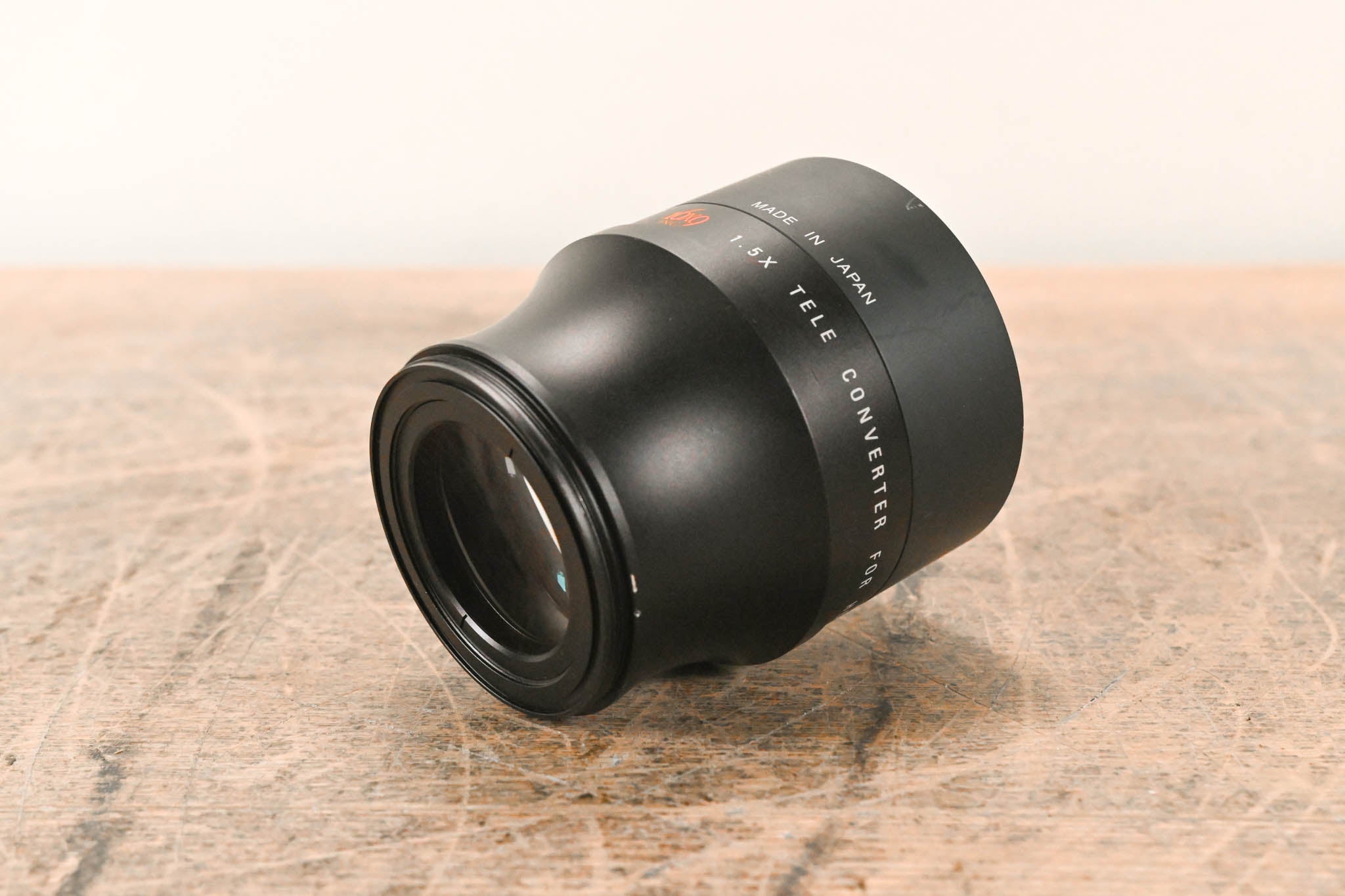 16x9 HDVT15X72 1.5x Telephoto Converter Lens with H-86 Hood