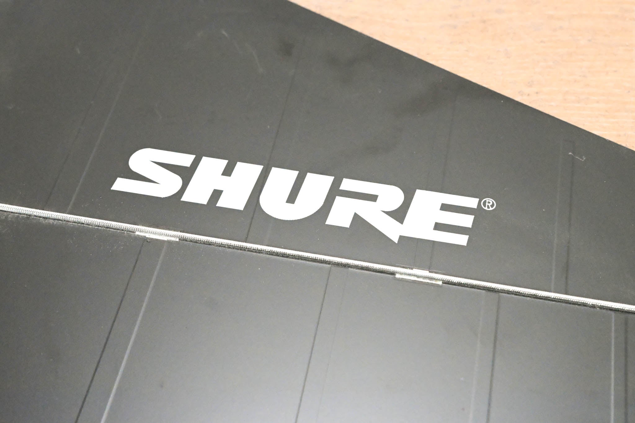 Shure UA874US Active Directional Antenna - 470-698 MHz