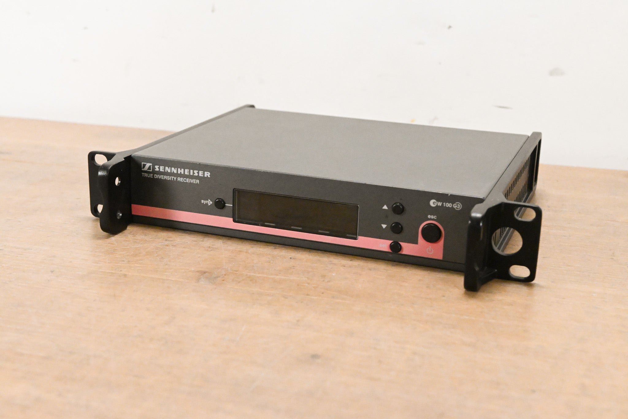 Sennheiser EM 100 G3 Wireless Receiver - 516-558 MHz (NO POWER SUPPLY)