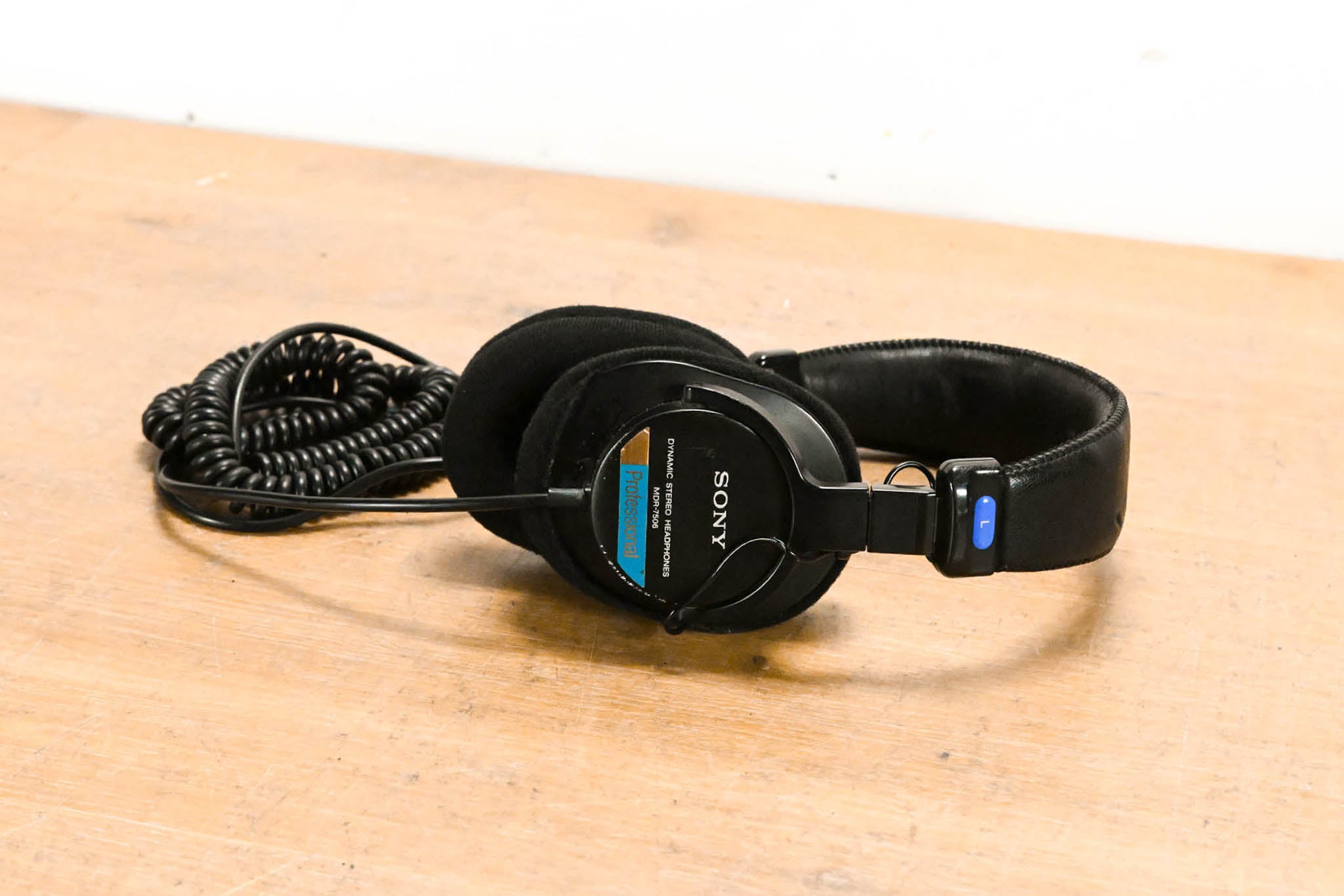 Sony MDR-7506 Professional Stereo Monitor Headphones