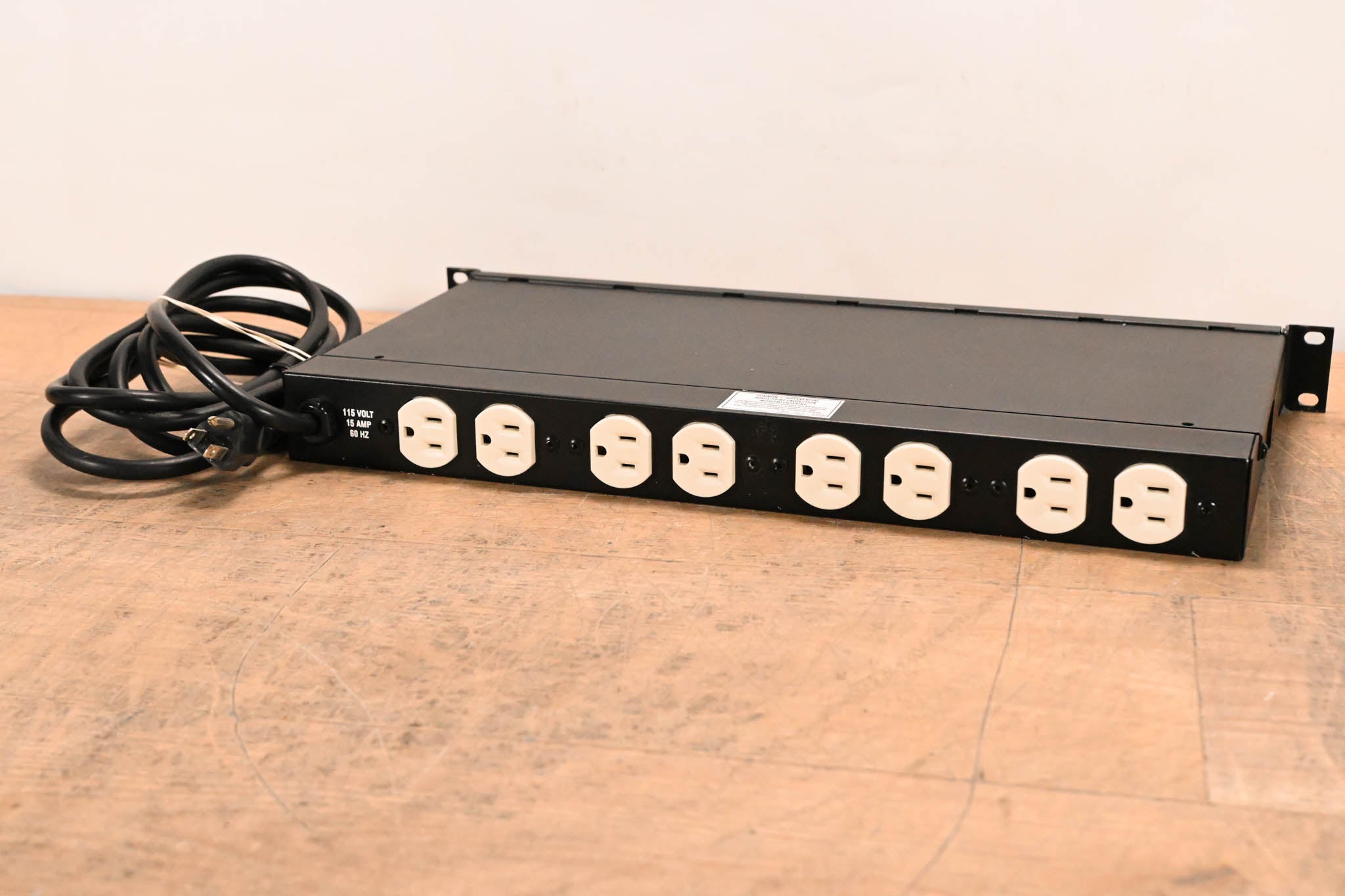 Middle Atlantic PD-915R 9-Outlet Rackmount Power Distribution Unit