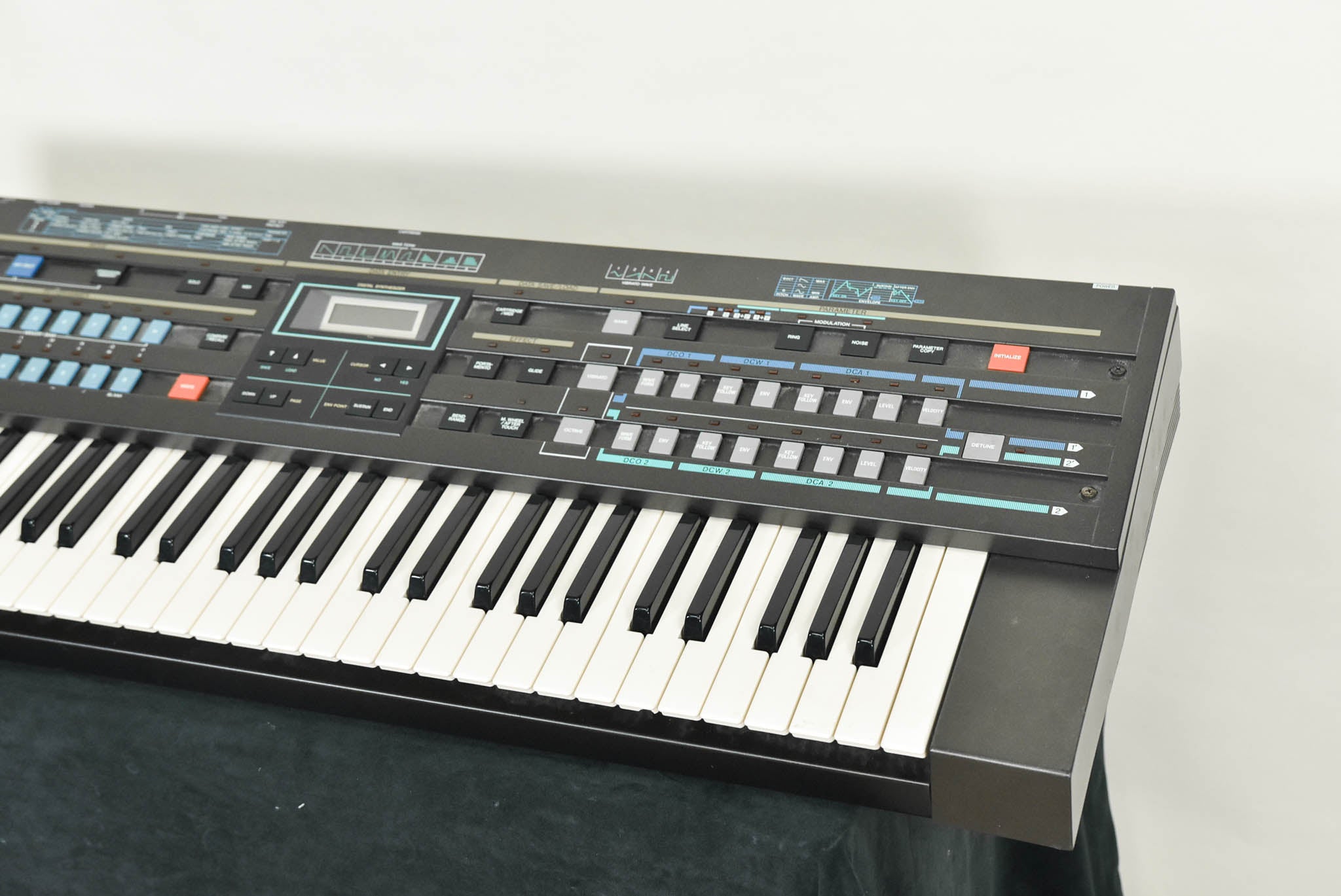 Casio CZ-1 61-Key Keyboard Synthesizer with Carrying Case