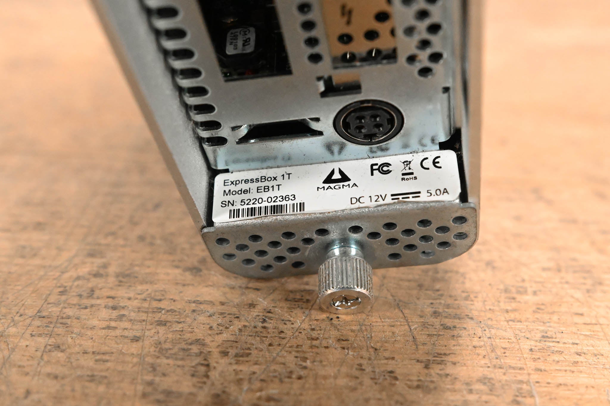 Magma EB1T ExpressBox 1T Thunderbolt 2 to PCIe Expansion Chassis NO PSU