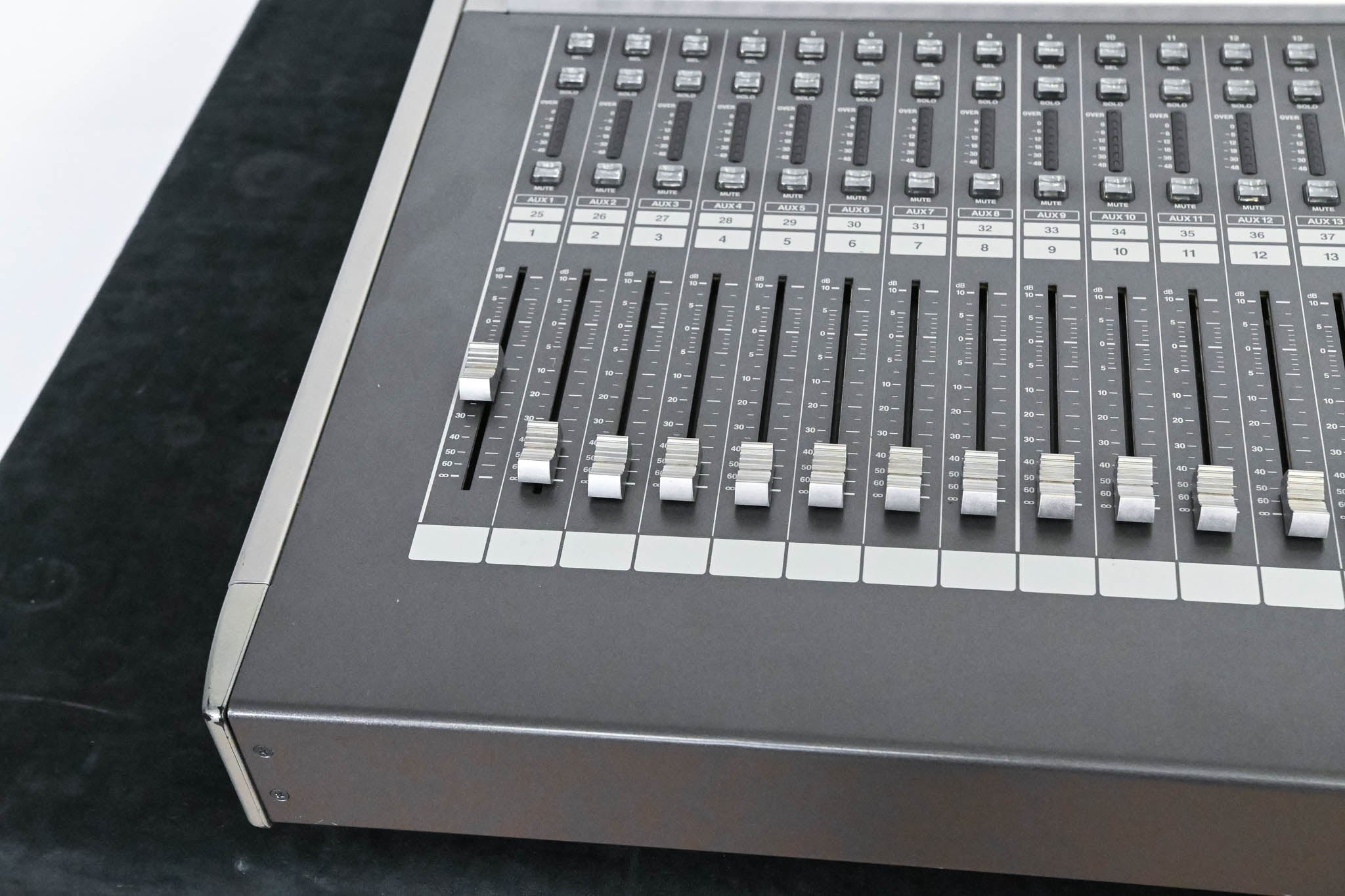 Roland M-400 48-Channel Live Digital Mixing Console