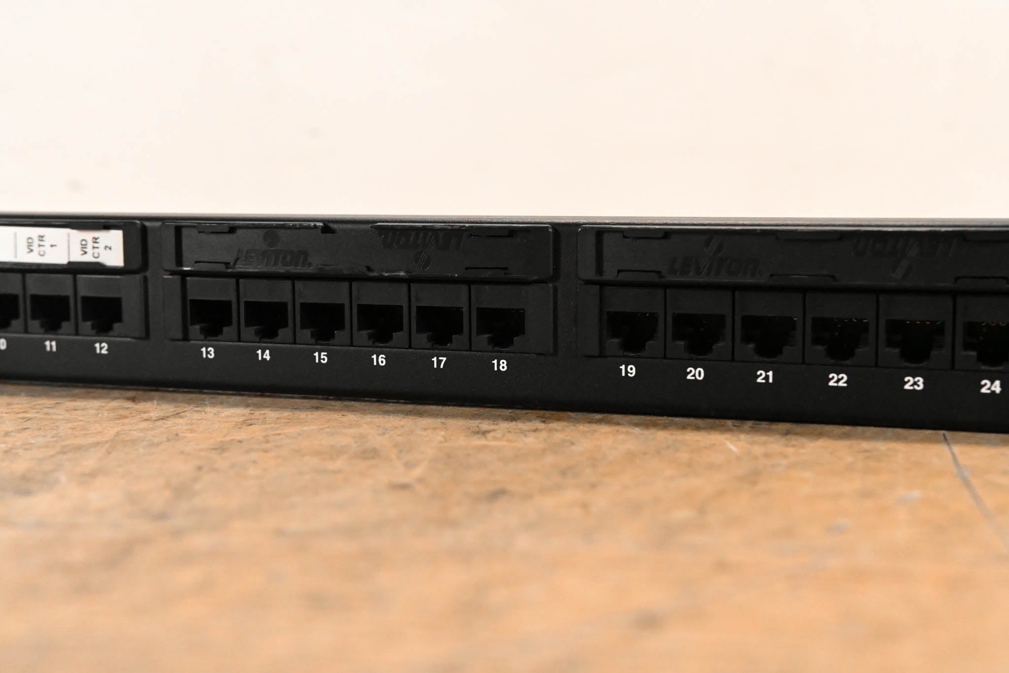 Leviton eXtreme 6+ 24-Port  Cat 6 Universal Patch Panel