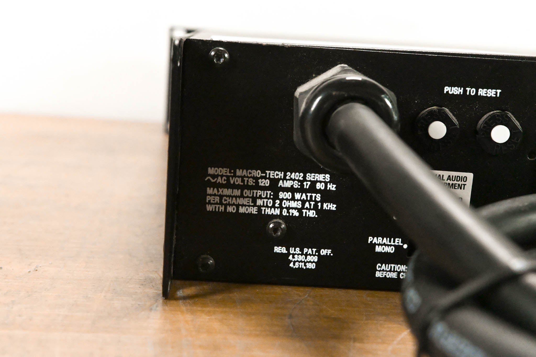 Crown Macro-Tech 2402 2-Channel Power Amplifier