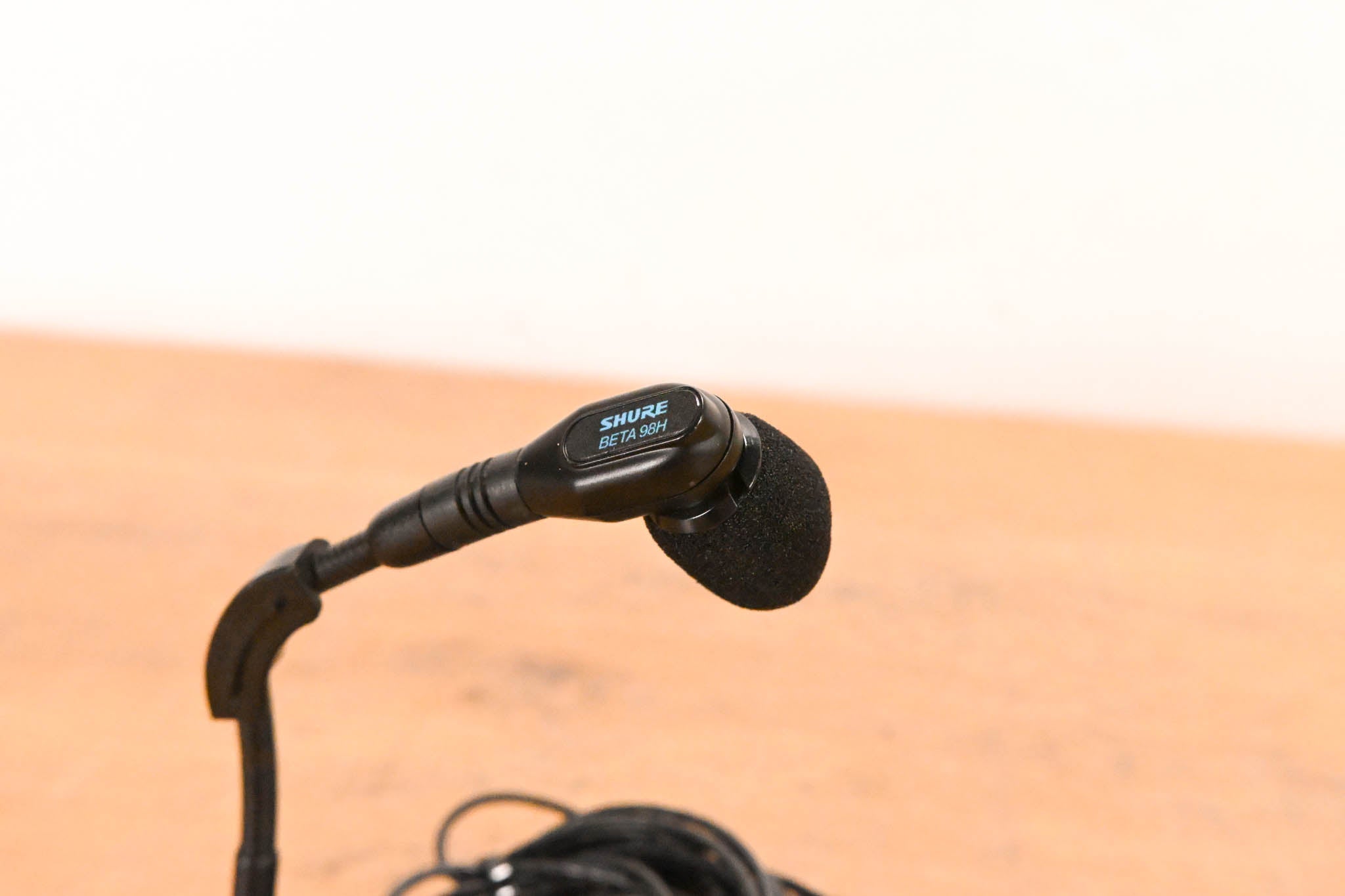 Shure Beta 98H/C Miniature Cardioid Condenser Instrument Microphone