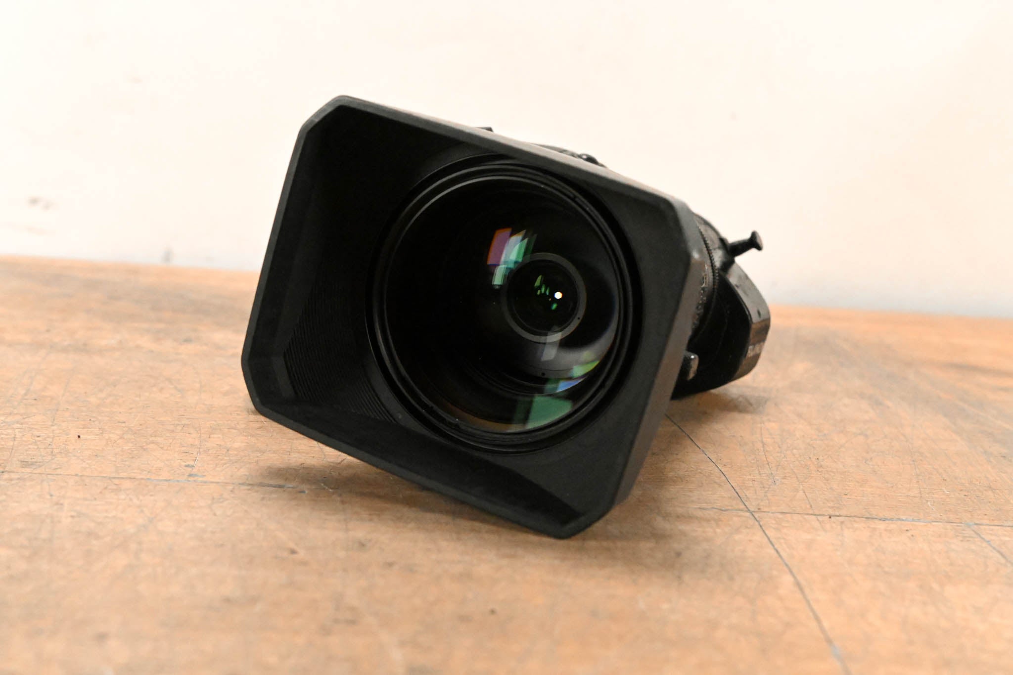 Fujinon A18x7.6BERM-M48 B4 Mount (2/3") TV Zoom Lens