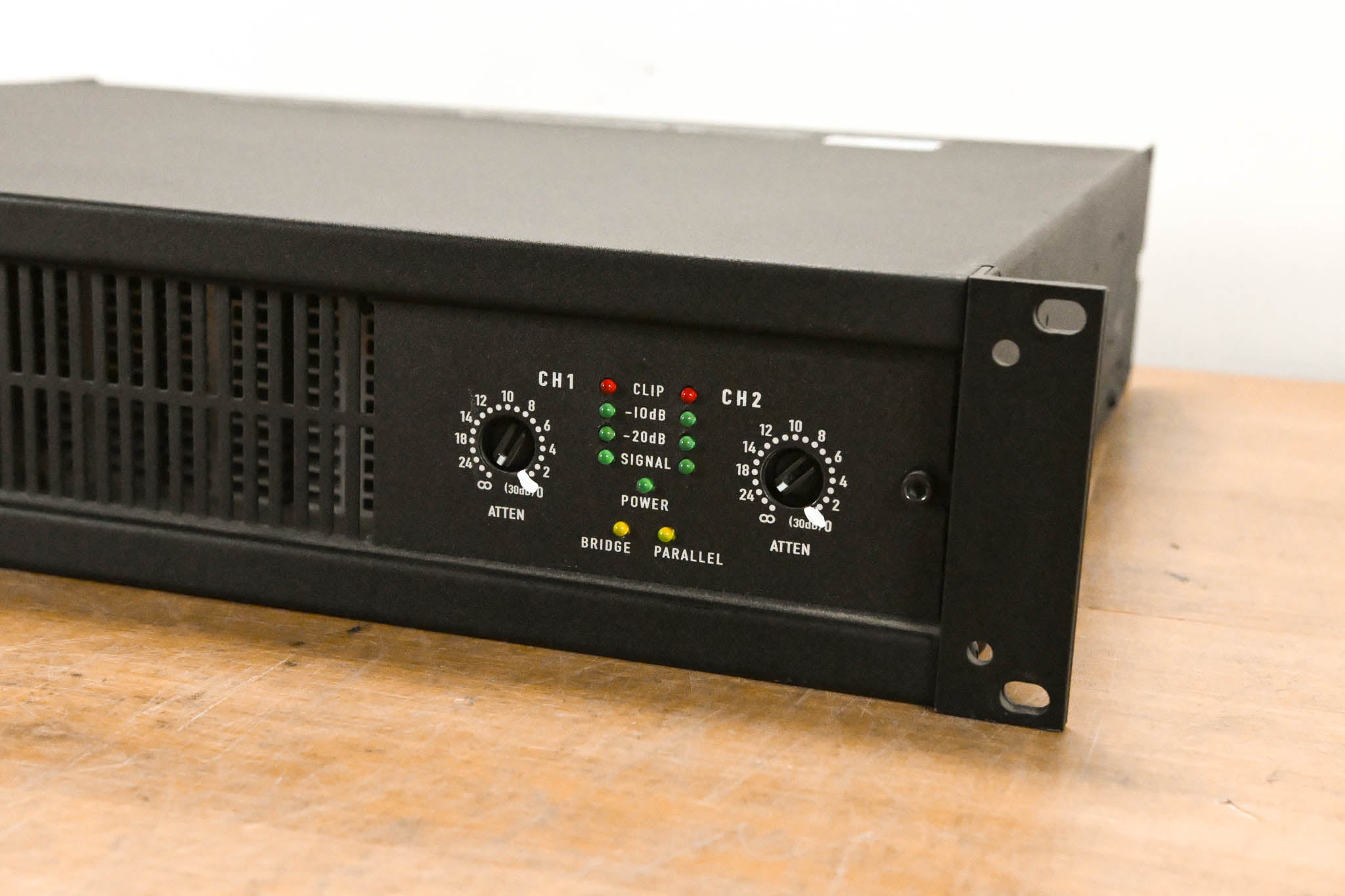 QSC CX302 2-Channel Power Amplifier