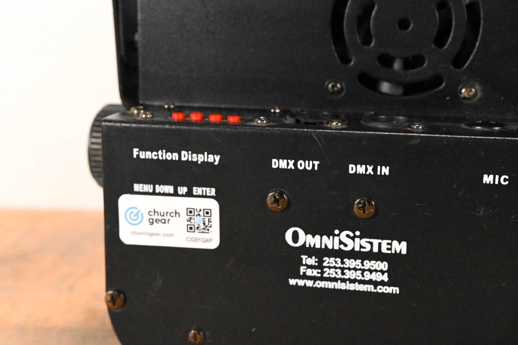 OmniSistem Thin Par Plus RGBW 6 x 10W RGBA Par Can Light