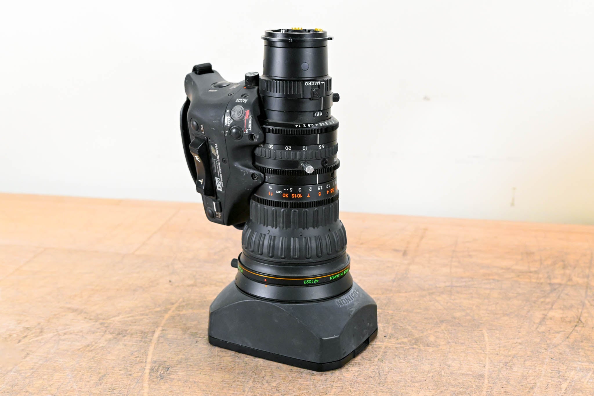 Fujinon HSs18x5.5BRD-S38 ENG Lens - 1:1.4/5.5-100mm