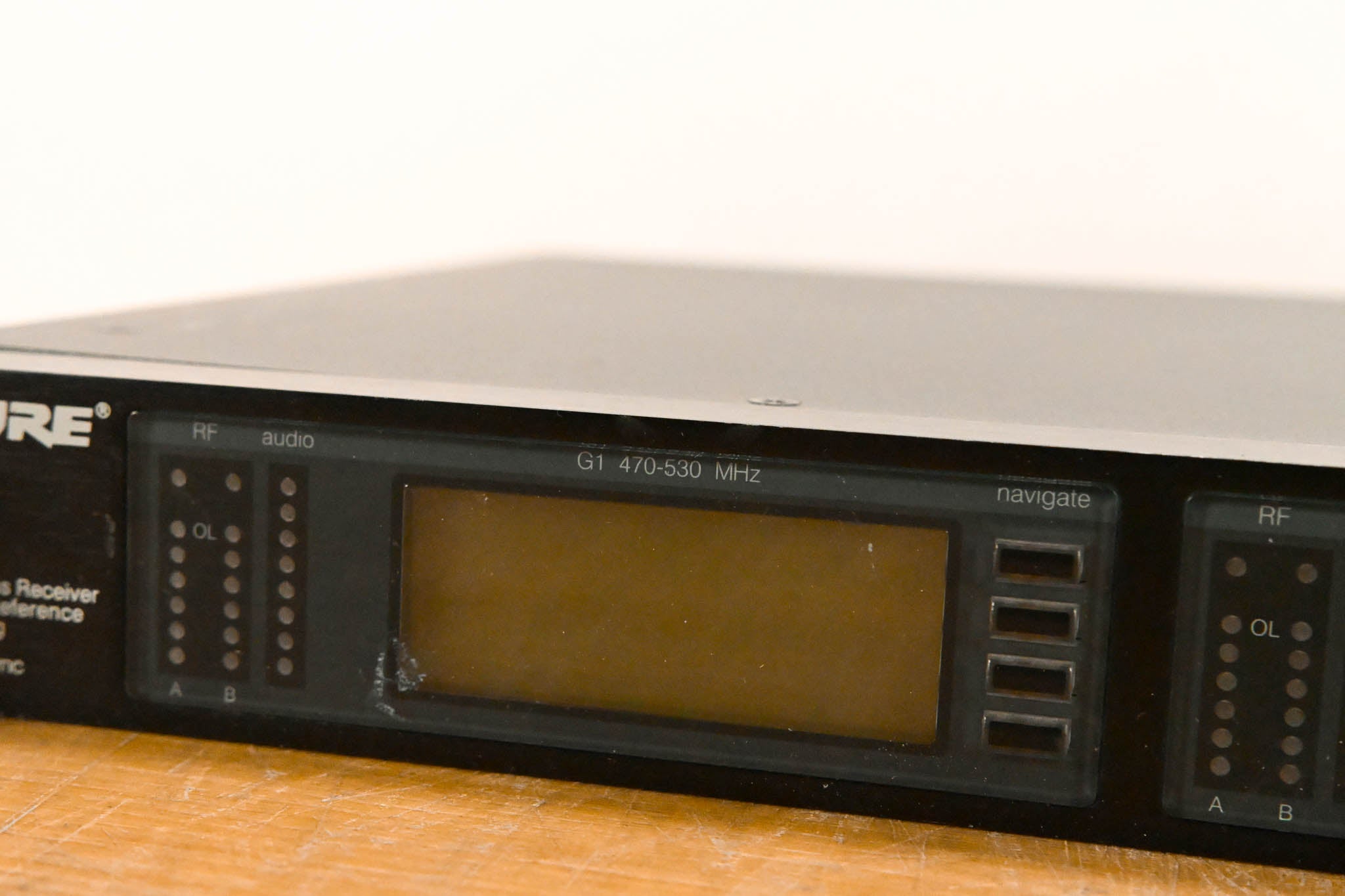 Shure UR4D Dual Wireless Receiver - G1 Band - 470-530 MHz