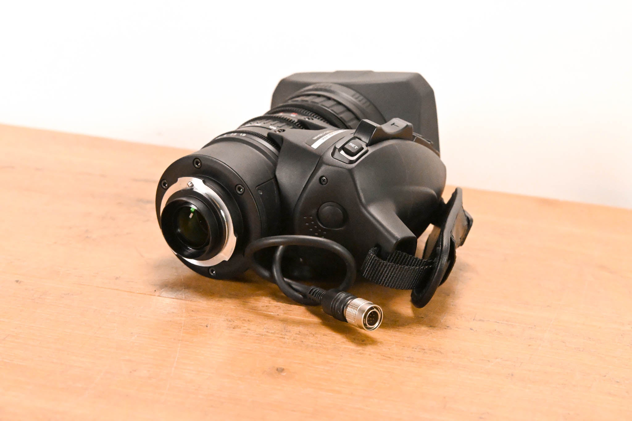 Fujinon XA16x8A-XB4 Broadcast Zoom Lens - 1:1.9/8-128mm