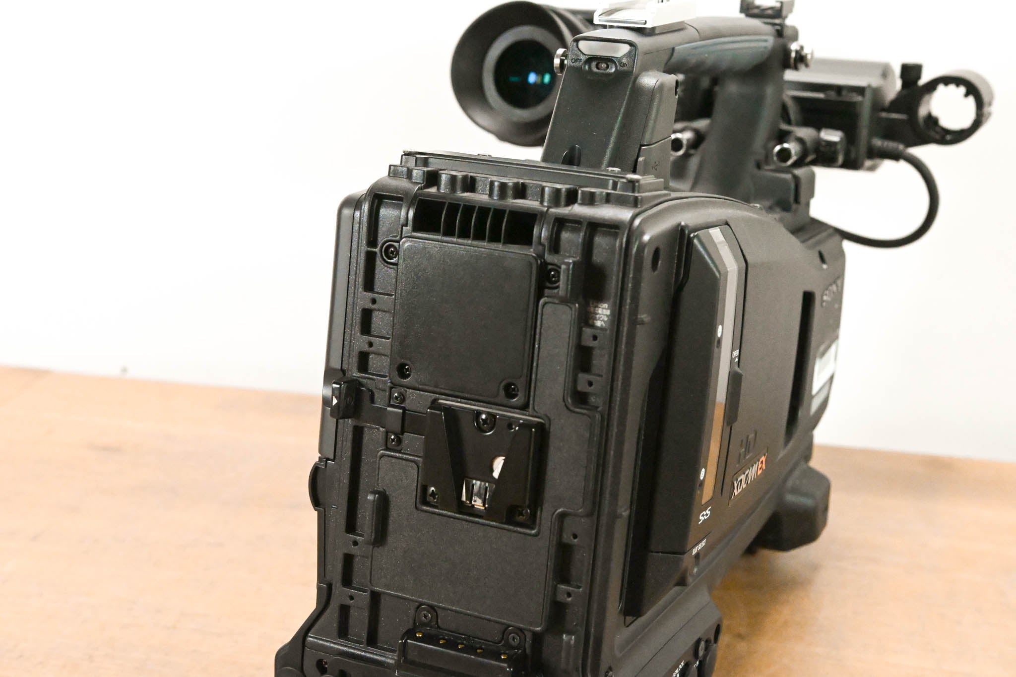 Sony PMW-320 XDCAM EX Camcorder with CBK-VF01 Viewfinder