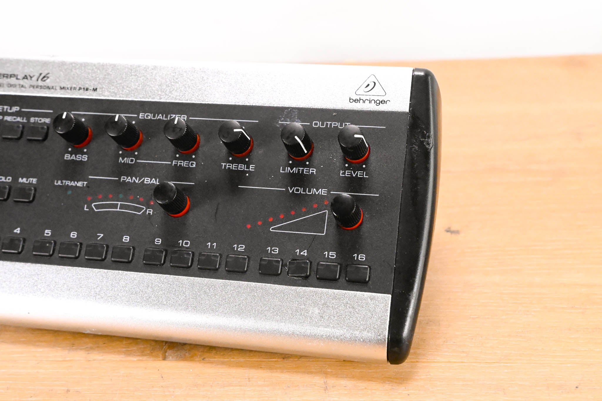 Behringer Powerplay P16-M 16-Channel Digital Personal Mixer