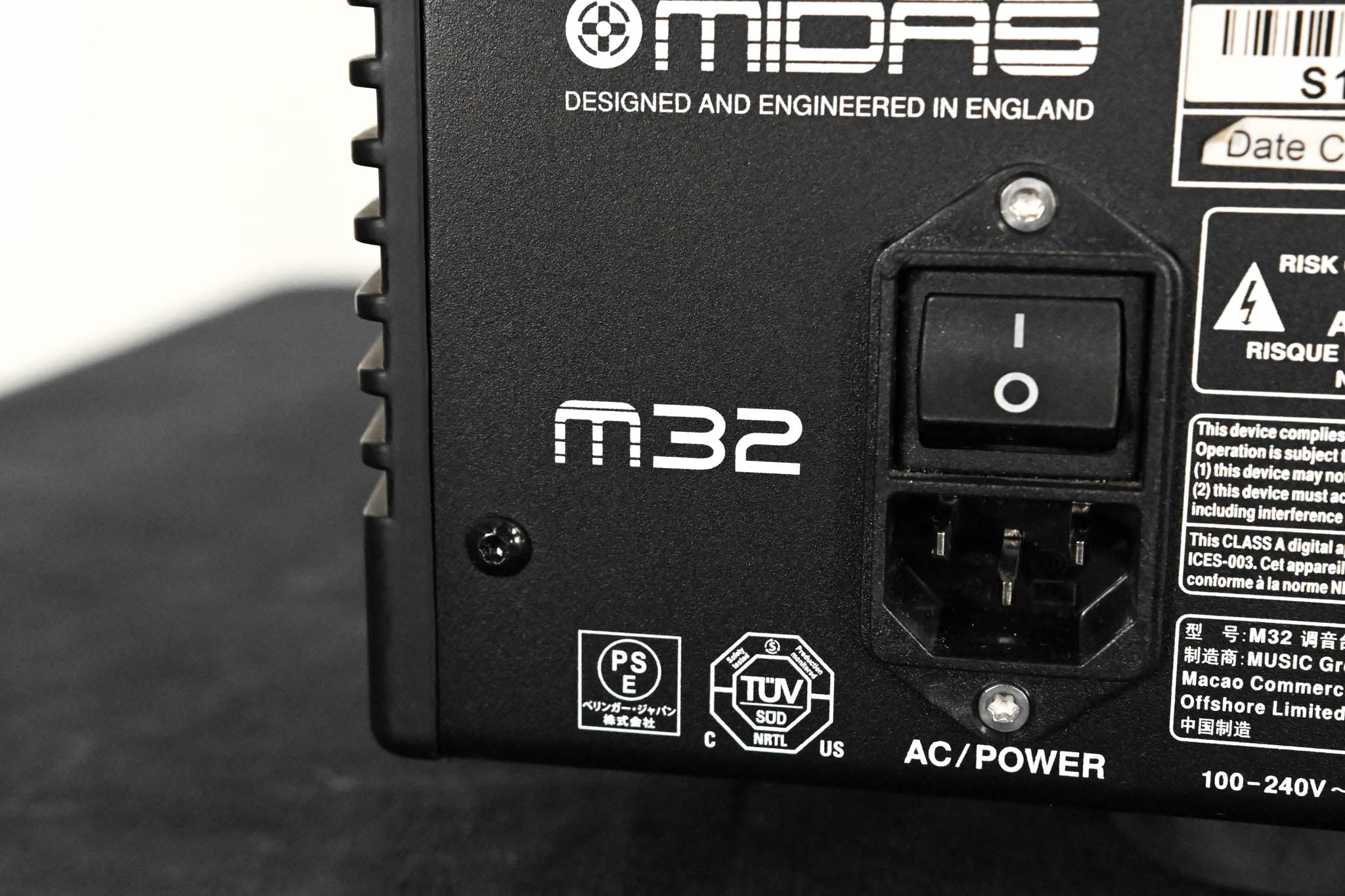 Midas M32 40-Channel Digital Audio Mixing Console