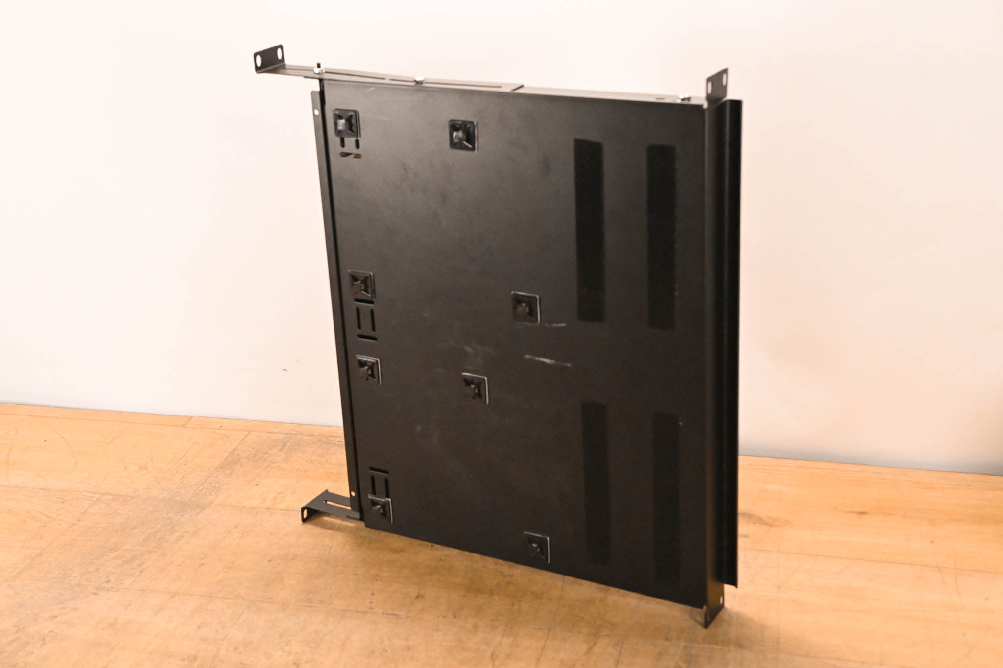 Gator Rackworks GRW-SHELF1SLD 1U Sliding Shelf, 13.8″ Deep