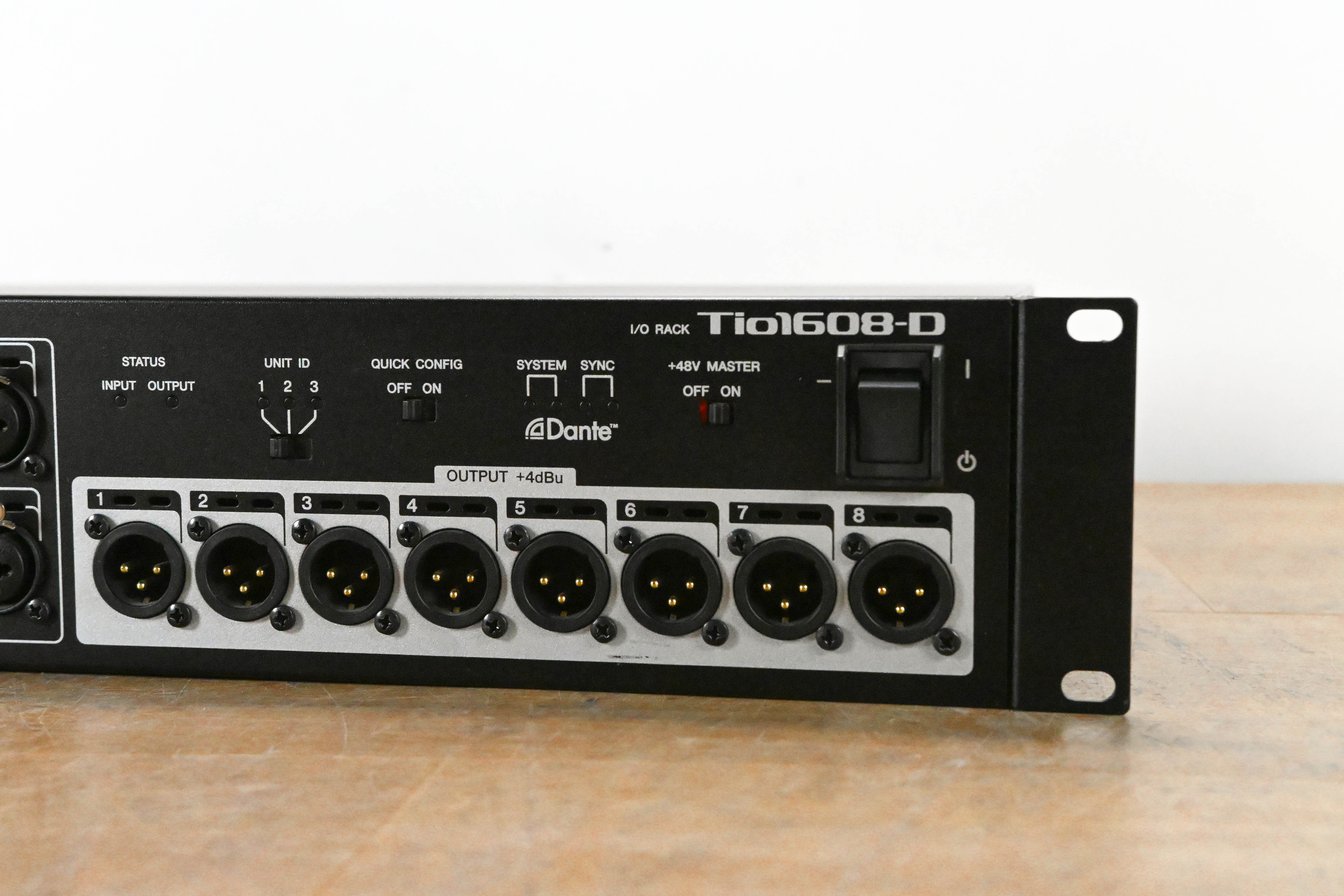 Yamaha Tio1608-D 16-Input/8-Output Dante Stagebox for TF Series Mixers