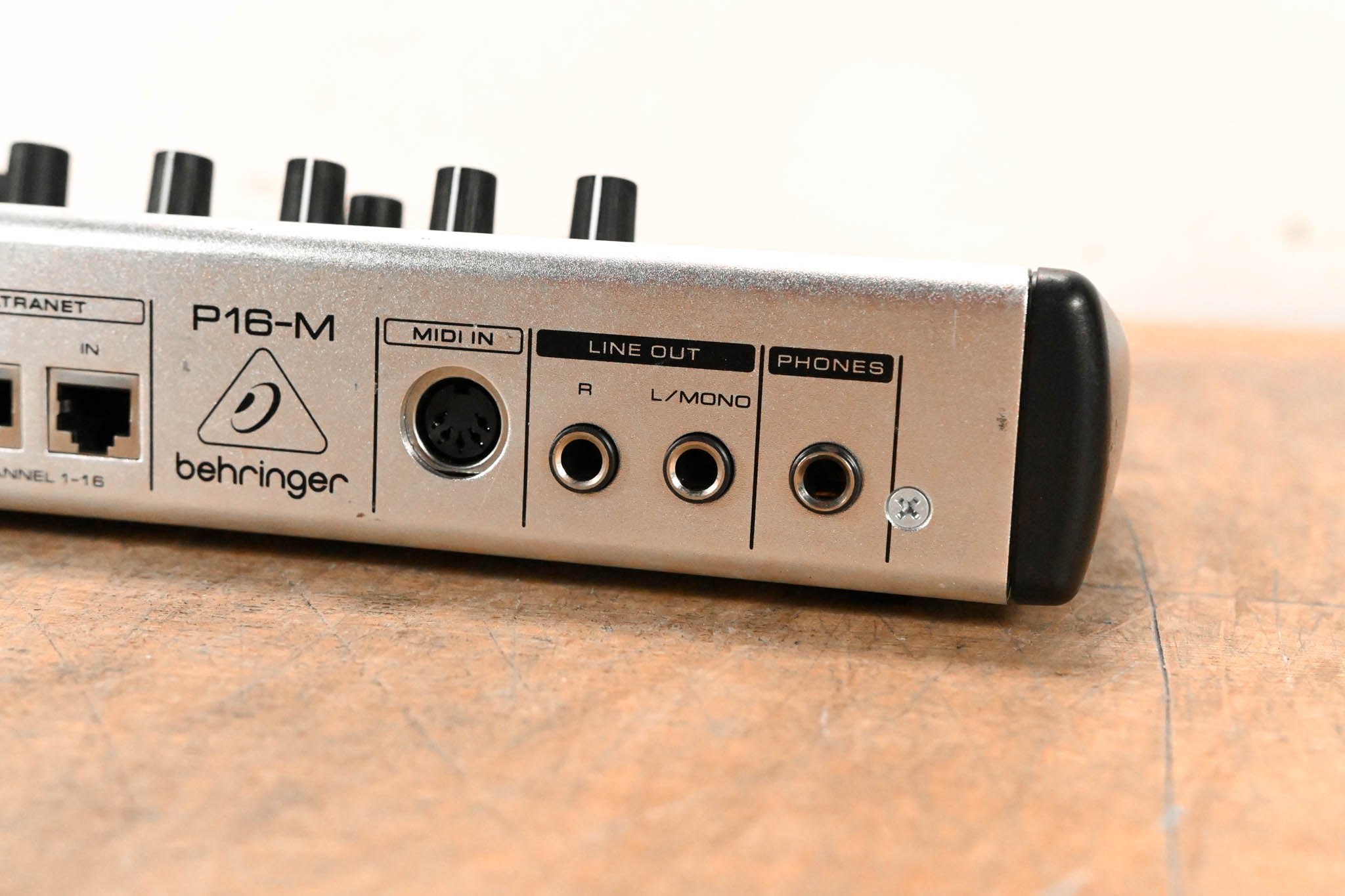 Behringer Powerplay P16-M 16-Channel Digital Personal Mixer