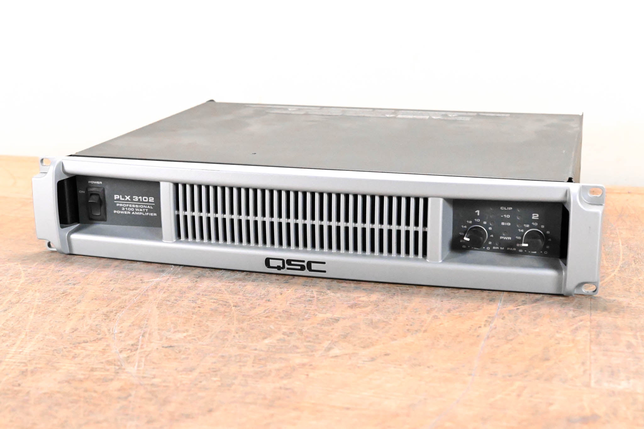 QSC PLX3102 2-Channel Power Amplifier