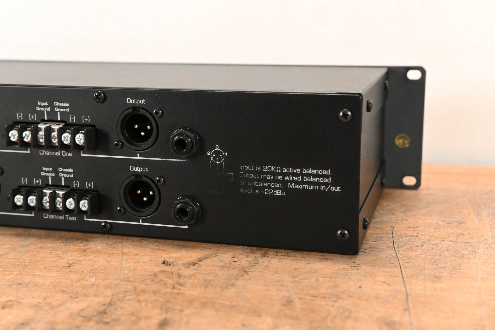 Ashly MQX-2310 2-Channel 31-band Graphic Equalizer