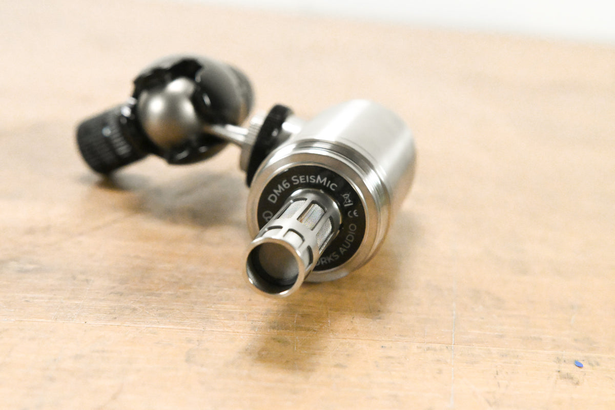 Earthworks DM6 SeisMic Super Cardioid Kick Drum Microphone