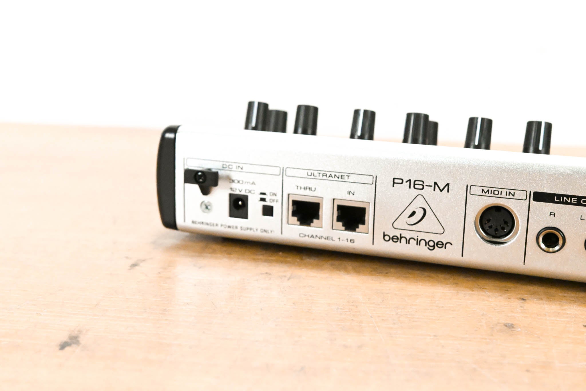 Behringer Powerplay P16-M 16-Channel Digital Personal Mixer