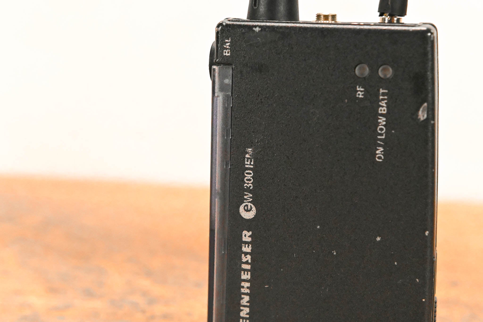 Sennheiser ew 300 IEM Wireless IEM System 518-550 MHz (NO POWER SUPPLY)