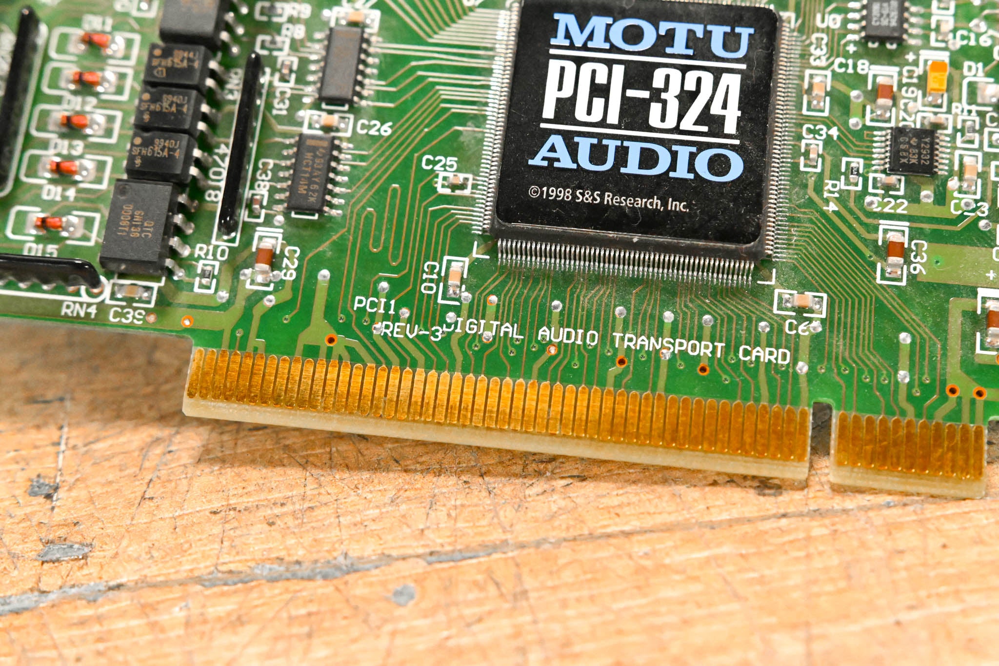 MOTU PCI-324 72-Channel Cross-Platform PCI Card