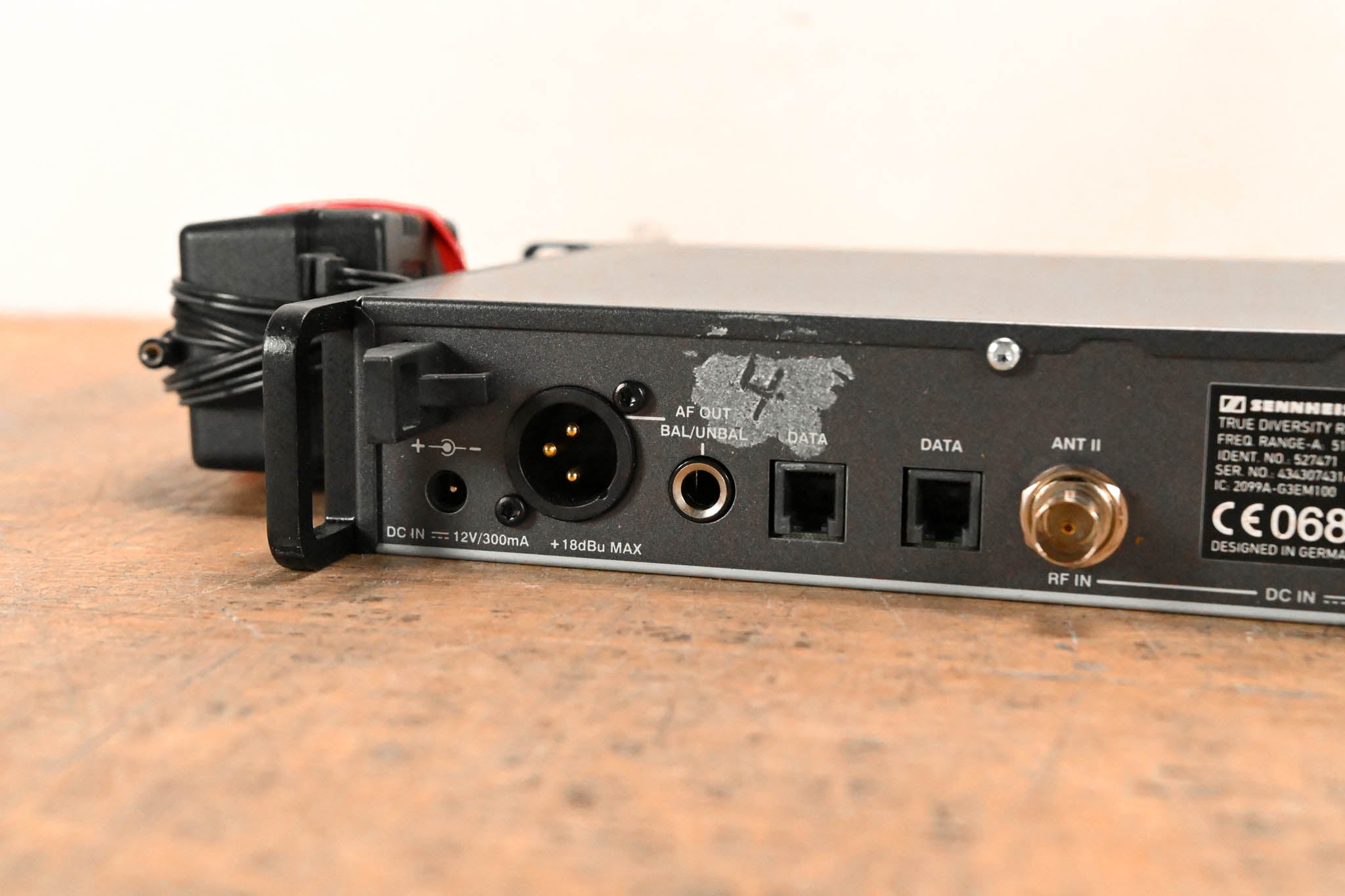 Sennheiser EM 100 G3 Wireless Receiver - A Range: 516-558 MHz