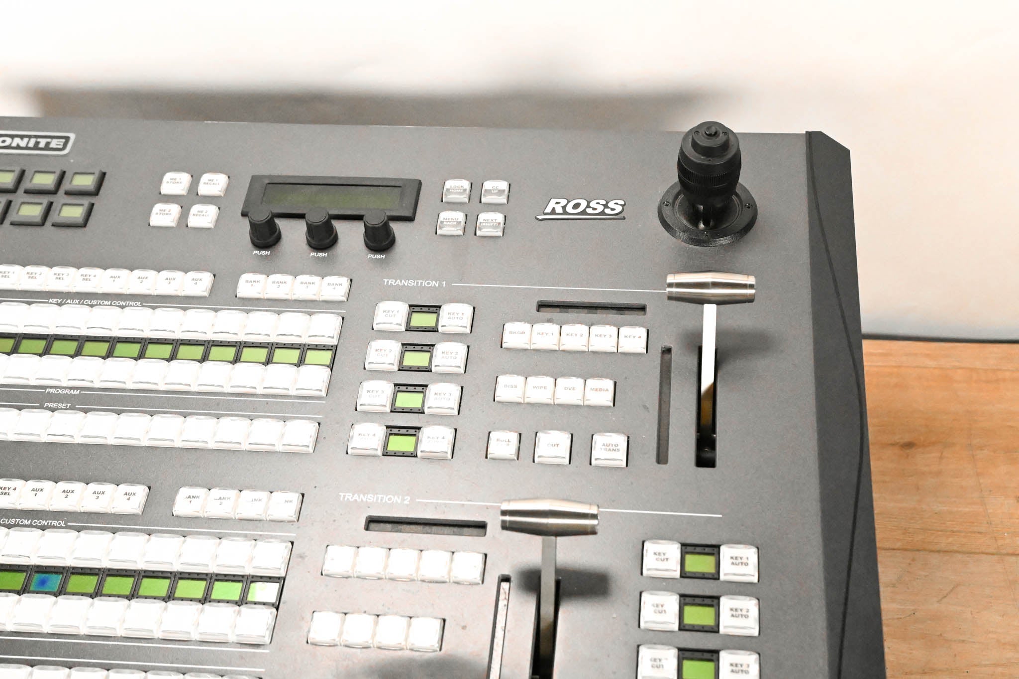 Ross Carbonite MultiMedia Frame 1 M/E Video Switcher w/Carbonite 2 Panel